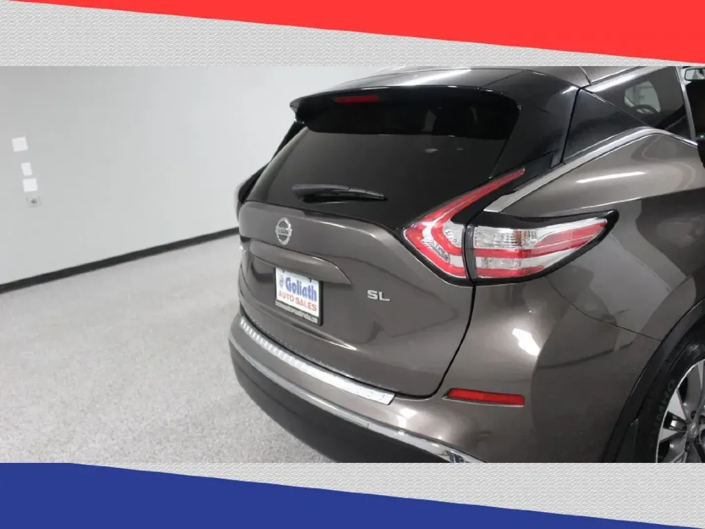 2015 Nissan Murano Platinum FWD (5N1AZ2MG3FN) with an 3.5L V6 DOHC 24V engine, Continuously Variable Transmission transmission, located at 5170 N La Cholla Blvd, Tucson, AZ, 85705, (520) 989-0282, 32.228245, -111.011742 - 2015 Nissan Murano - Photo#27