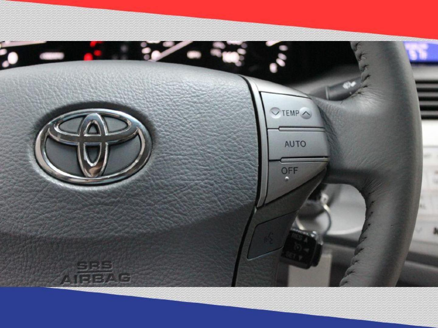 2009 Toyota Avalon Limited (4T1BK36B79U) with an 3.5L V6 DOHC 24V engine, 6-Speed Automatic transmission, located at 5170 N La Cholla Blvd, Tucson, AZ, 85705, (520) 989-0282, 32.228245, -111.011742 - 2009 Toyota Avalon - Photo#16