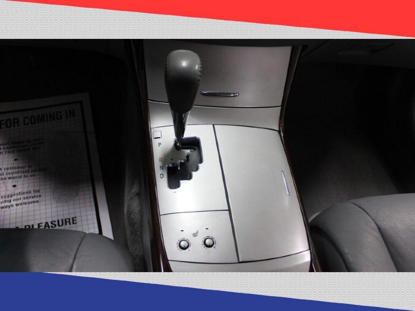 2009 Toyota Avalon Limited (4T1BK36B79U) with an 3.5L V6 DOHC 24V engine, 6-Speed Automatic transmission, located at 5170 N La Cholla Blvd, Tucson, AZ, 85705, (520) 989-0282, 32.228245, -111.011742 - 2009 Toyota Avalon - Photo#21