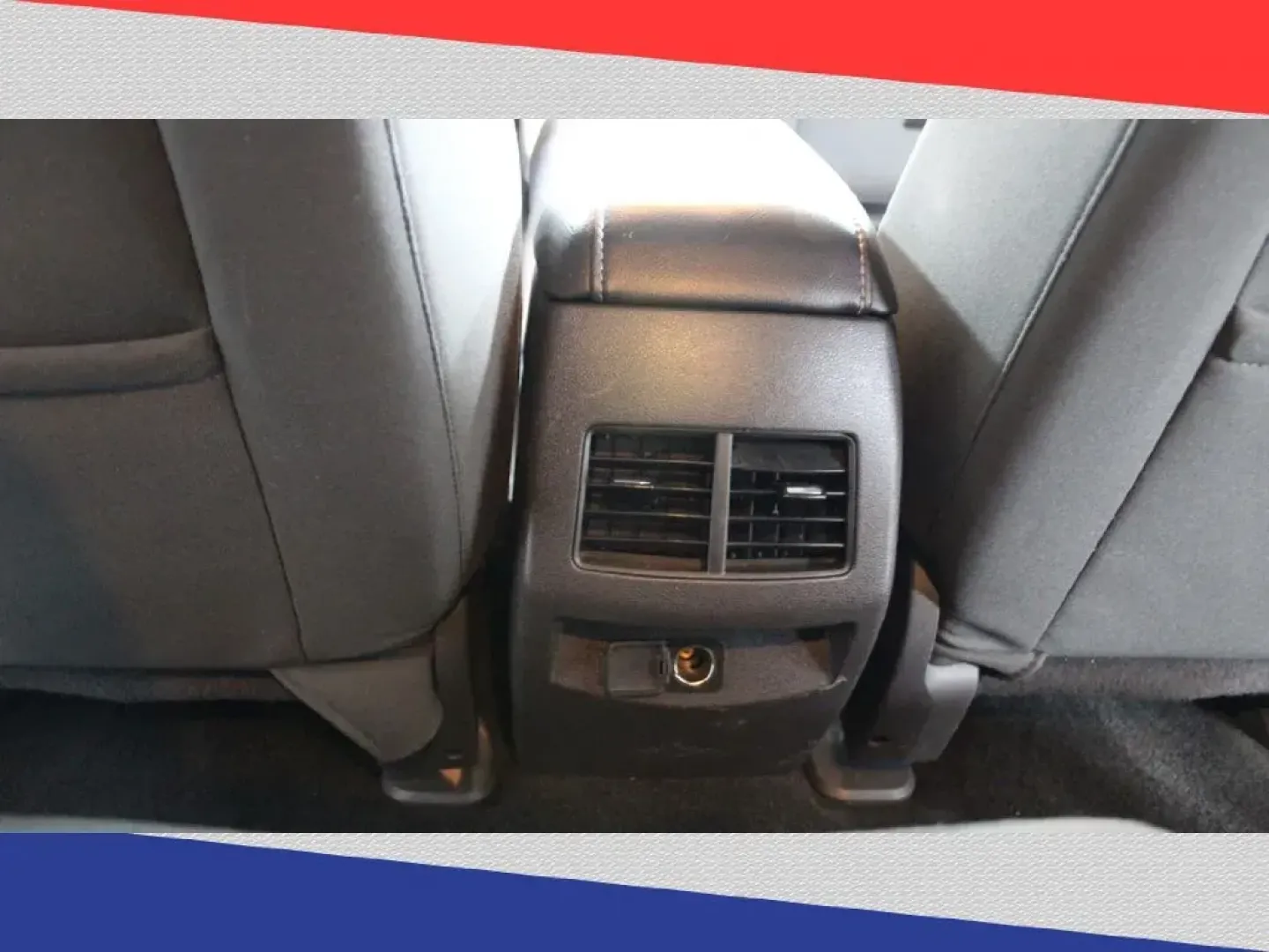 2014 Ford Edge SE FWD (2FMDK3GC4EB) with an 3.5L V6 DOHC 24V engine, 6-Speed Automatic transmission, located at 5170 N La Cholla Blvd, Tucson, AZ, 85705, (520) 989-0282, 32.228245, -111.011742 - 2014 Ford Edge - Photo#22