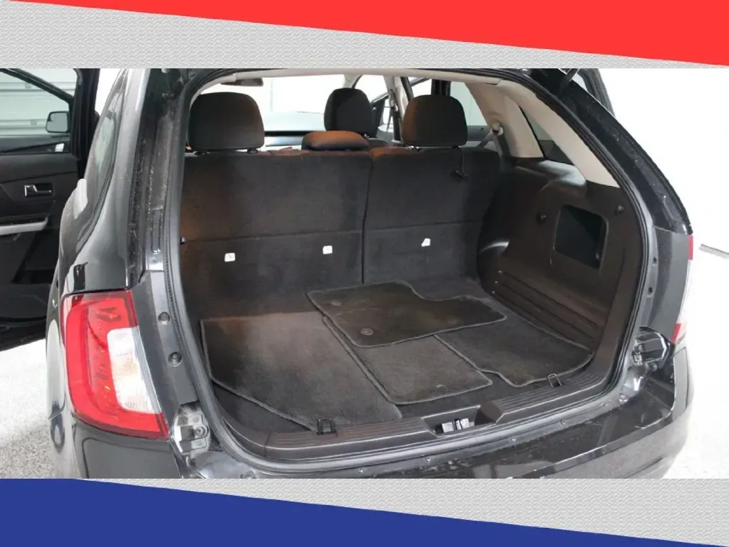 2014 Ford Edge SE FWD (2FMDK3GC4EB) with an 3.5L V6 DOHC 24V engine, 6-Speed Automatic transmission, located at 5170 N La Cholla Blvd, Tucson, AZ, 85705, (520) 989-0282, 32.228245, -111.011742 - 2014 Ford Edge - Photo#23