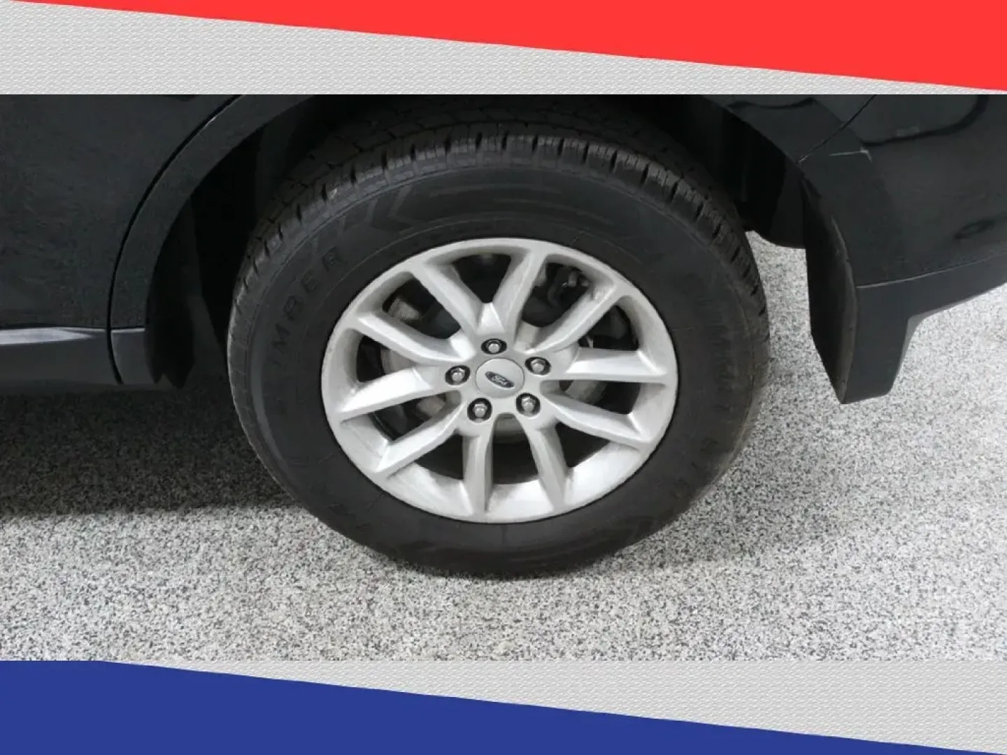 2014 Ford Edge SE FWD (2FMDK3GC4EB) with an 3.5L V6 DOHC 24V engine, 6-Speed Automatic transmission, located at 5170 N La Cholla Blvd, Tucson, AZ, 85705, (520) 989-0282, 32.228245, -111.011742 - 2014 Ford Edge - Photo#35