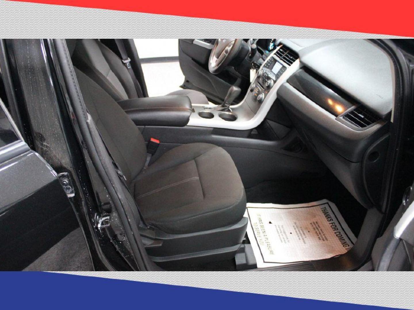2014 Ford Edge SE FWD (2FMDK3GC4EB) with an 3.5L V6 DOHC 24V engine, 6-Speed Automatic transmission, located at 5170 N La Cholla Blvd, Tucson, AZ, 85705, (520) 989-0282, 32.228245, -111.011742 - 2014 Ford Edge - Photo#26