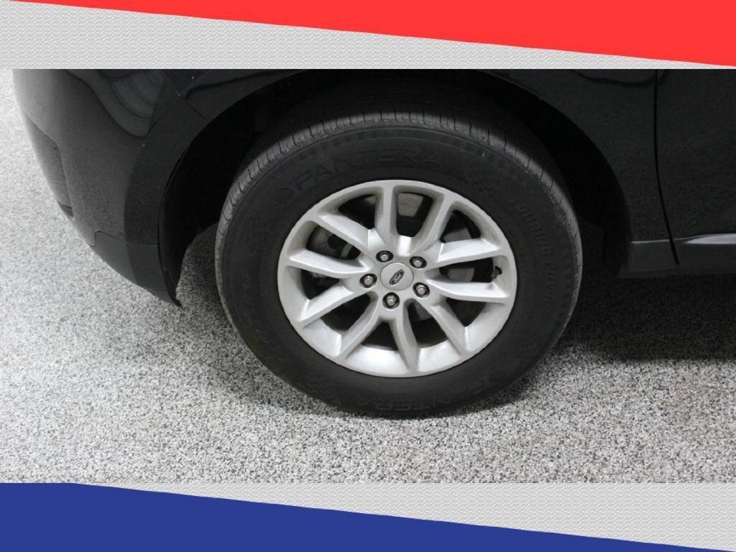 2014 Ford Edge SE FWD (2FMDK3GC4EB) with an 3.5L V6 DOHC 24V engine, 6-Speed Automatic transmission, located at 5170 N La Cholla Blvd, Tucson, AZ, 85705, (520) 989-0282, 32.228245, -111.011742 - 2014 Ford Edge - Photo#36