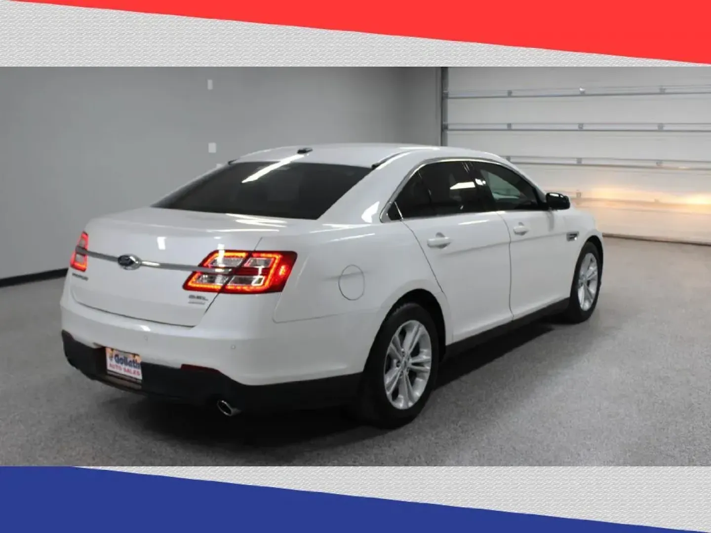 2015 Ford Taurus SEL FWD (1FAHP2E95FG) with an 2.0L L4 DOHC 16V engine, 6-Speed Automatic transmission, located at 5170 N La Cholla Blvd, Tucson, AZ, 85705, (520) 989-0282, 32.228245, -111.011742 - 2015 Ford Taurus - Photo#2
