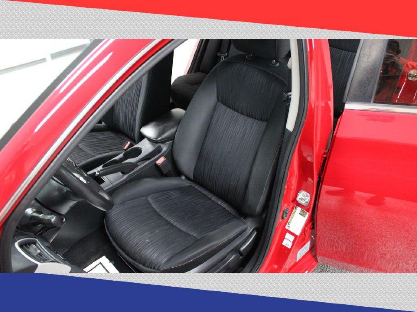 2019 Nissan Sentra S CVT (3N1AB7AP3KY) with an 1.8L L4 SFI DOHC 16V engine, CVT transmission, located at 5170 N La Cholla Blvd, Tucson, AZ, 85705, (520) 989-0282, 32.228245, -111.011742 - 2019 Nissan Sentra - Photo#11