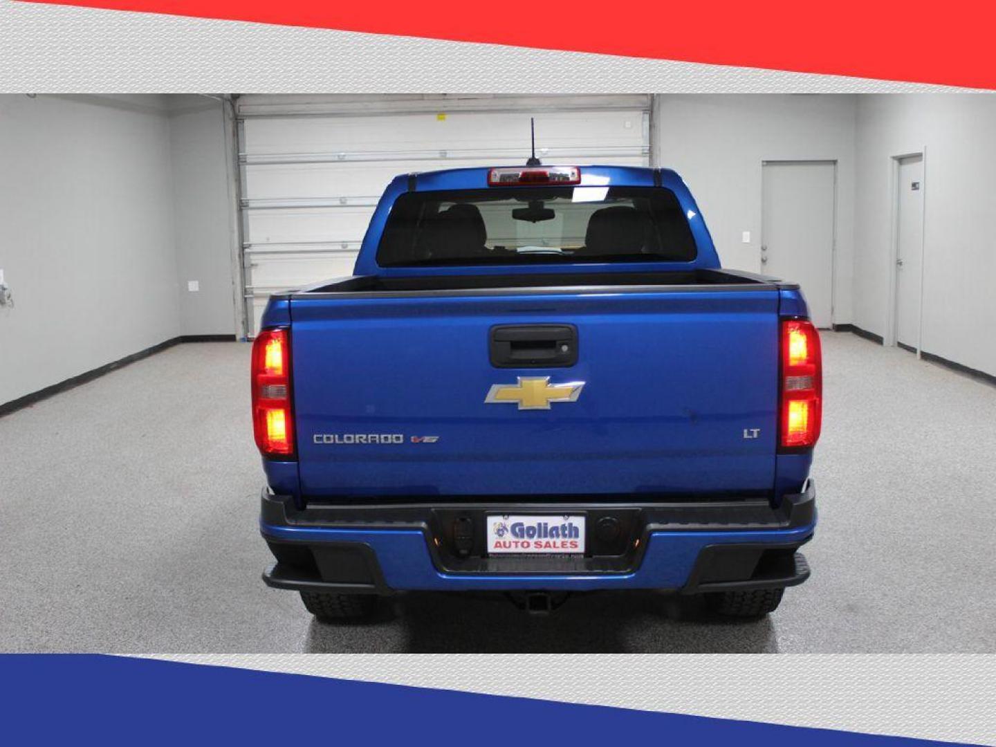 2018 Chevrolet Colorado LT Crew Cab 4WD Long Box (1GCGTCEN0J1) with an 3.6L V6 DOHC 24V GAS engine, 6A transmission, located at 5170 N La Cholla Blvd, Tucson, AZ, 85705, (520) 989-0282, 32.228245, -111.011742 - 2018 Chevrolet Colorado - Photo#3