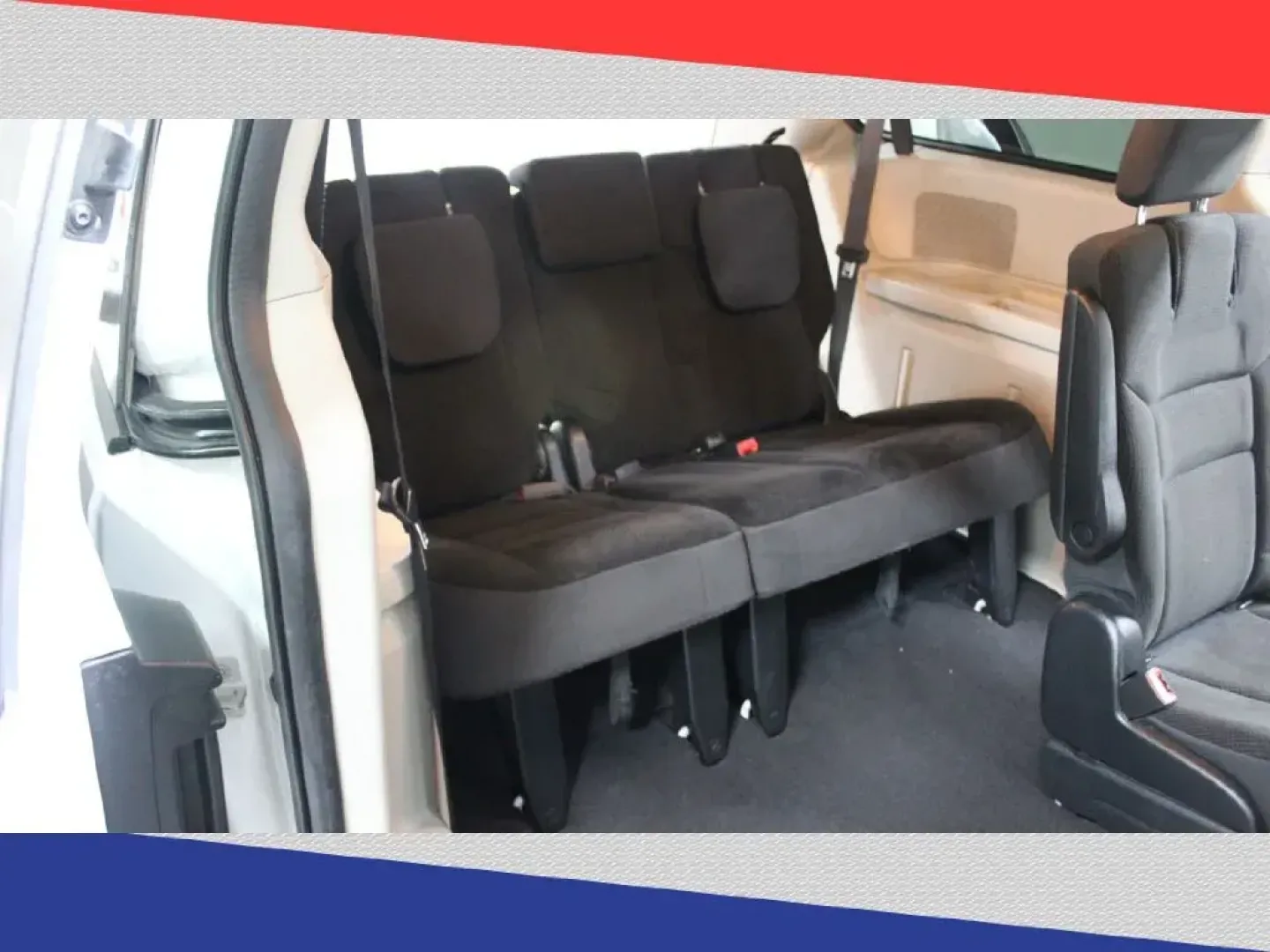 2019 Dodge Grand Caravan SE Plus (2C4RDGBG1KR) with an 3.6L V6 DOHC 24V engine, 6A transmission, located at 5170 N La Cholla Blvd, Tucson, AZ, 85705, (520) 989-0282, 32.228245, -111.011742 - 2019 Dodge Grand Caravan - Photo#27