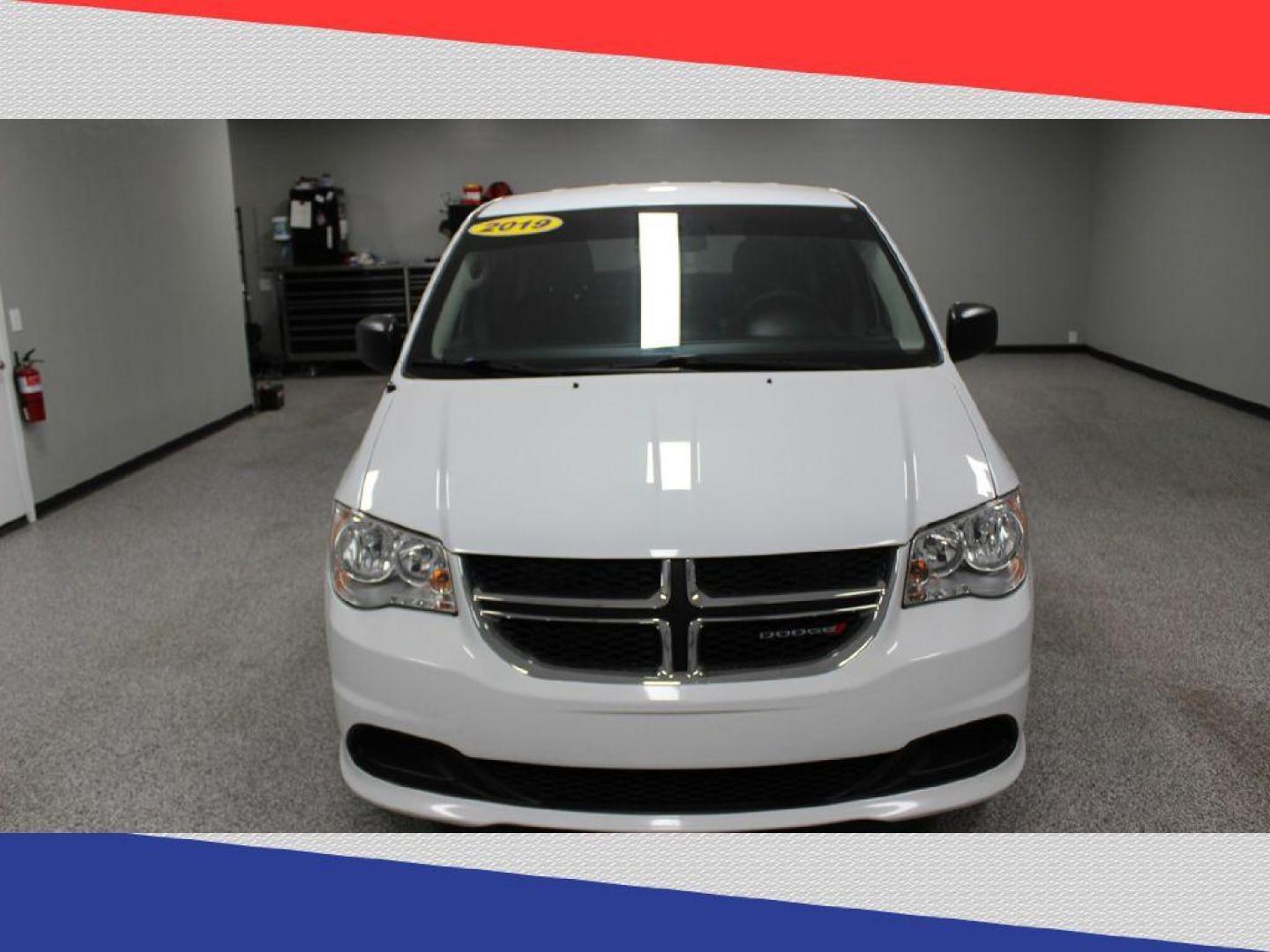 2019 Dodge Grand Caravan SE Plus (2C4RDGBG1KR) with an 3.6L V6 DOHC 24V engine, 6A transmission, located at 5170 N La Cholla Blvd, Tucson, AZ, 85705, (520) 989-0282, 32.228245, -111.011742 - 2019 Dodge Grand Caravan - Photo#7