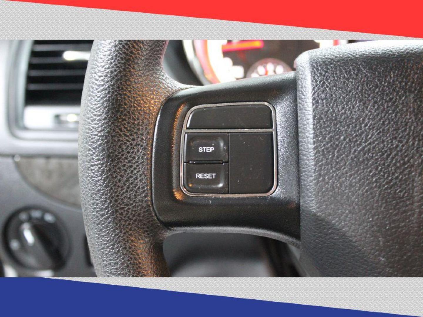 2019 Dodge Grand Caravan SE Plus (2C4RDGBG1KR) with an 3.6L V6 DOHC 24V engine, 6A transmission, located at 5170 N La Cholla Blvd, Tucson, AZ, 85705, (520) 989-0282, 32.228245, -111.011742 - 2019 Dodge Grand Caravan - Photo#15