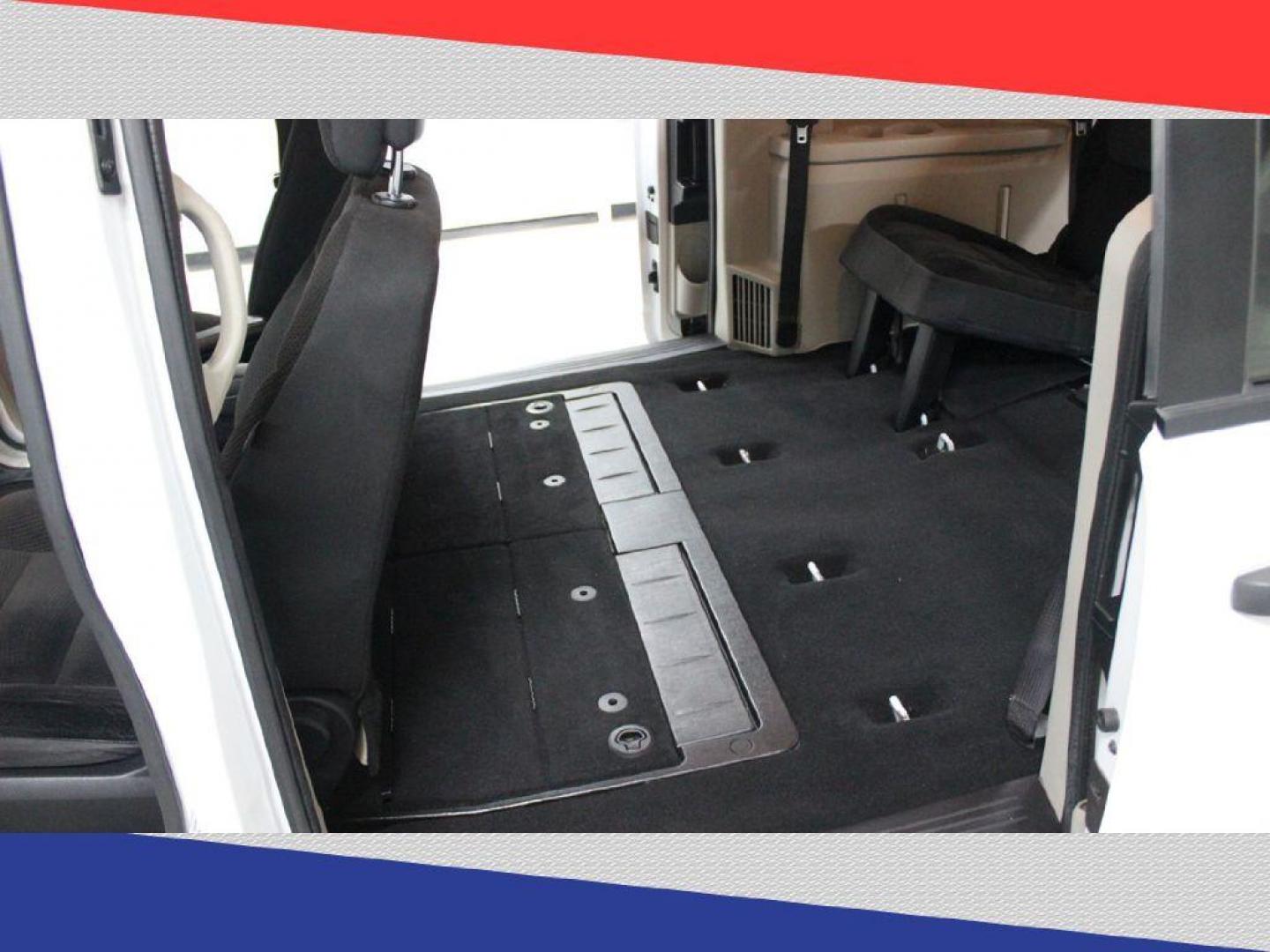 2019 Dodge Grand Caravan SE Plus (2C4RDGBG1KR) with an 3.6L V6 DOHC 24V engine, 6A transmission, located at 5170 N La Cholla Blvd, Tucson, AZ, 85705, (520) 989-0282, 32.228245, -111.011742 - 2019 Dodge Grand Caravan - Photo#21