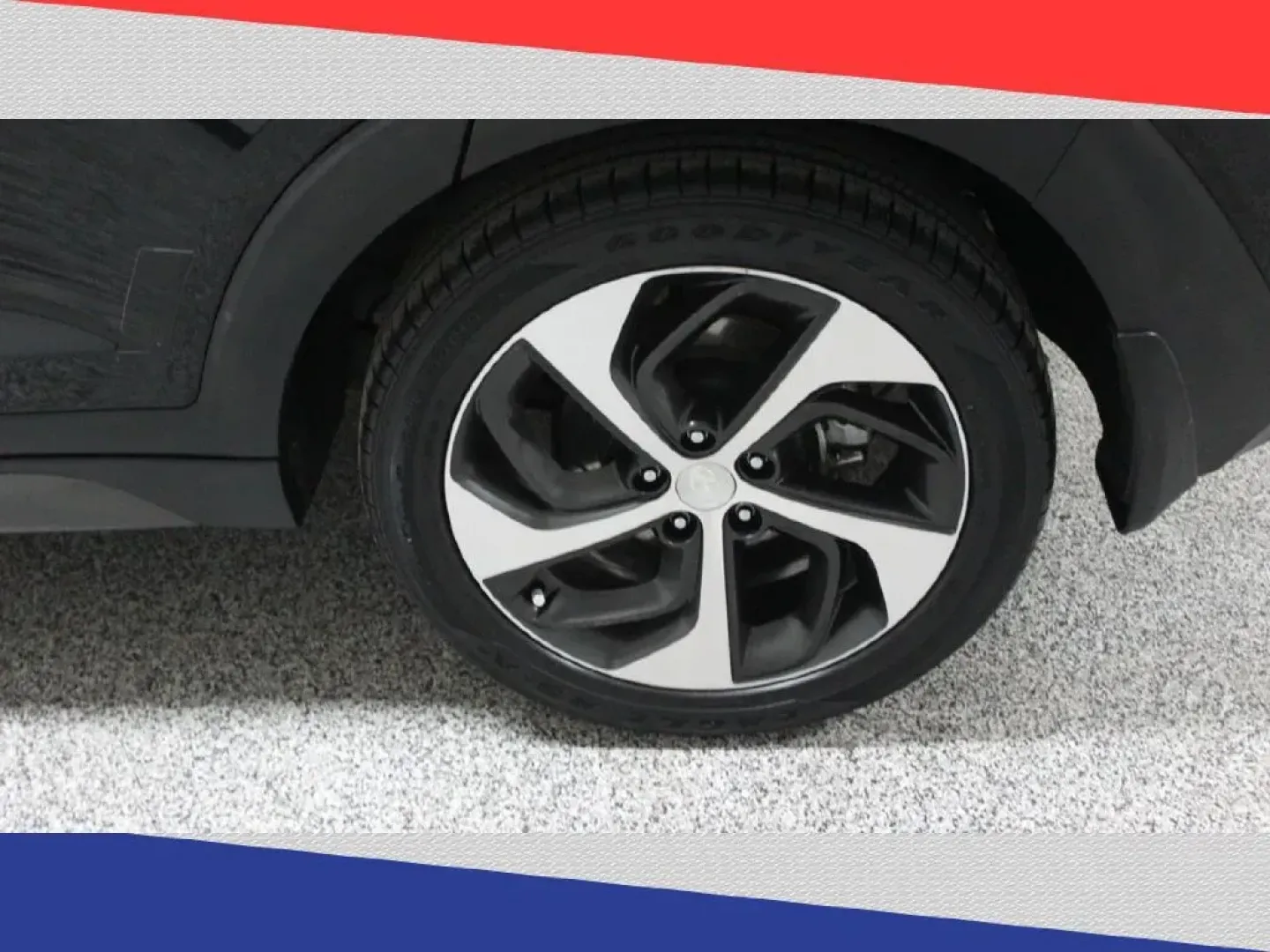 2016 Hyundai Tucson Eco (KM8J33A29GU) with an 1.6L L4 DOHC 16V engine, 7A transmission, located at 5170 N La Cholla Blvd, Tucson, AZ, 85705, (520) 989-0282, 32.228245, -111.011742 - 2016 Hyundai Tucson - Photo#40