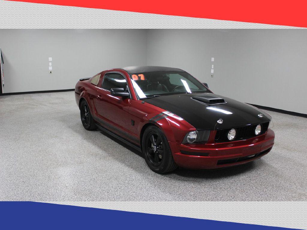 photo of 2007 Ford Mustang V6 Premium Coupe