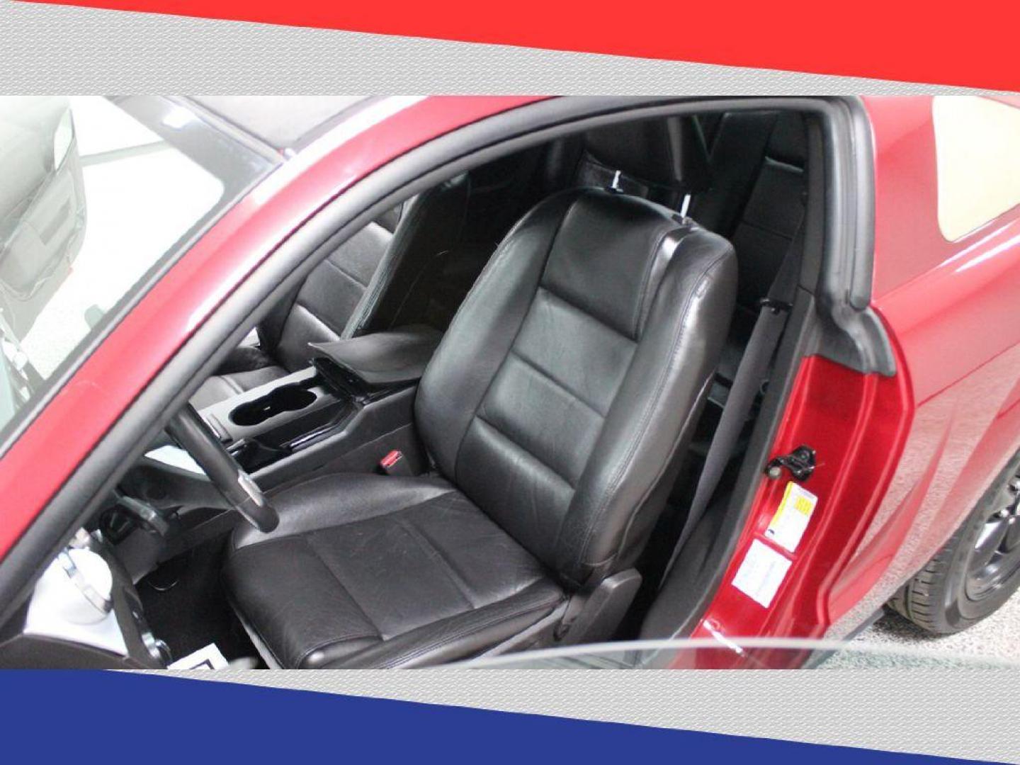 2007 Ford Mustang V6 Deluxe Coupe (1ZVHT80N075) with an 4.0L V6 SOHC 12V engine, Automatic transmission, located at 5170 N La Cholla Blvd, Tucson, AZ, 85705, (520) 989-0282, 32.228245, -111.011742 - 2007 Ford Mustang - Photo#11