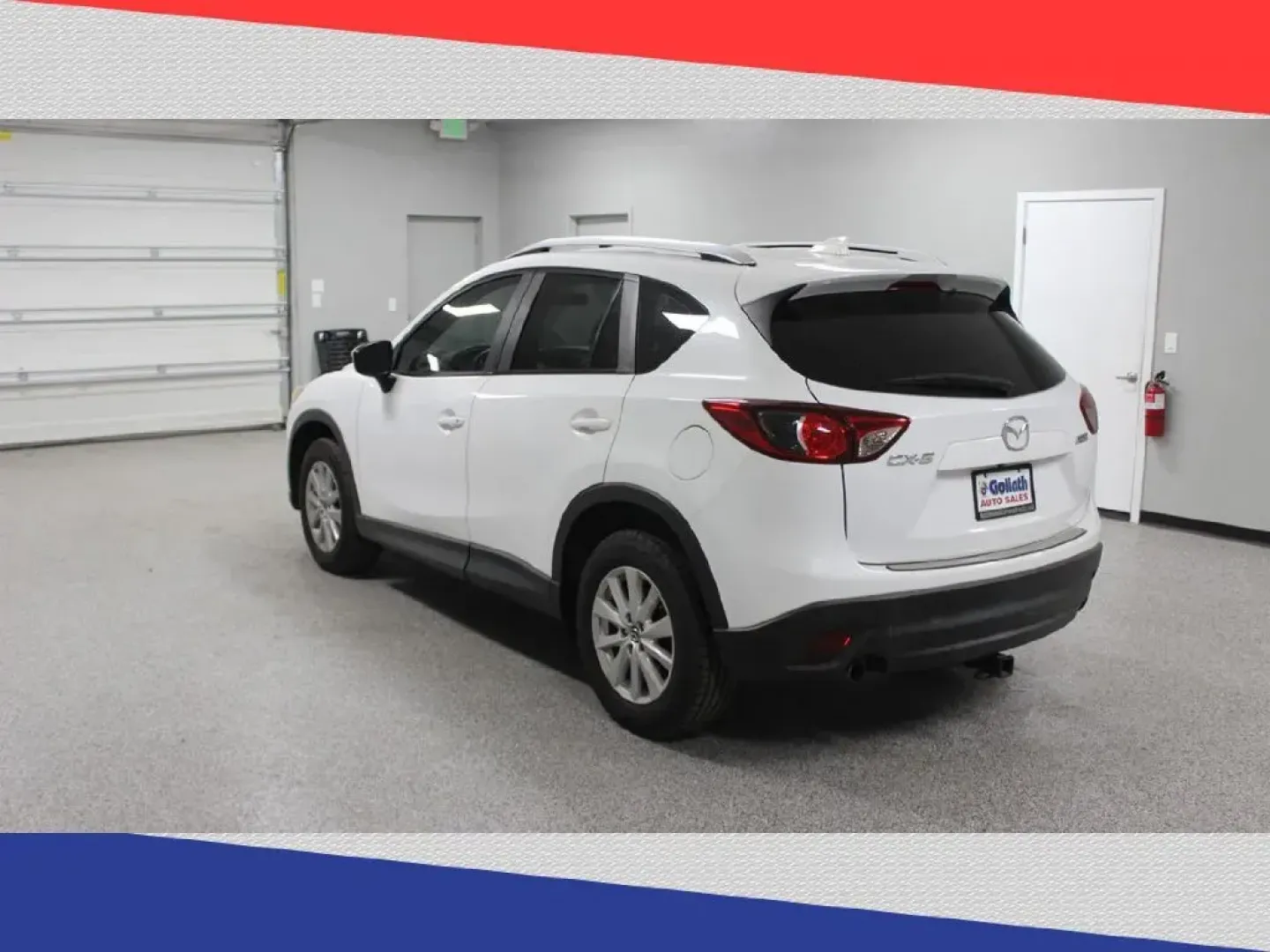 2016 Mazda CX-5 Sport AT (JM3KE2BY5G0) with an 2.5L L4 DOHC 16V engine, 6-Speed Automatic transmission, located at 5170 N La Cholla Blvd, Tucson, AZ, 85705, (520) 989-0282, 32.228245, -111.011742 - **Discover Your Next Adventure with the 2016 Mazda CX-5 Perfect for Family Outings and Weekend Getaways!**<br /> <br /> At Goliath Auto Sales in Tucson, AZ, we understand that life is an adventure waiting to unfold, and the 2016 Mazda CX-5 is the perfect companion for every journey. Whether you're - Photo#4
