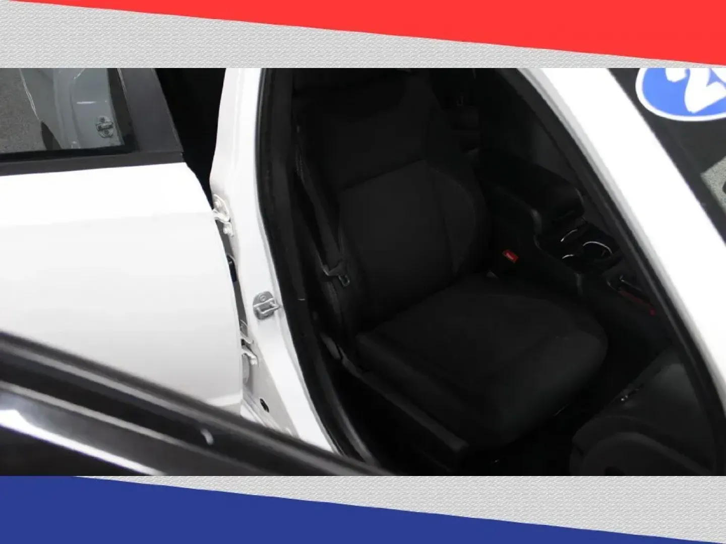 2016 Dodge Charger SE (2C3CDXBG3GH) with an 3.6L V6 DOHC 24V engine, 8A transmission, located at 5170 N La Cholla Blvd, Tucson, AZ, 85705, (520) 989-0282, 32.228245, -111.011742 - 2016 Dodge Charger - Photo#28