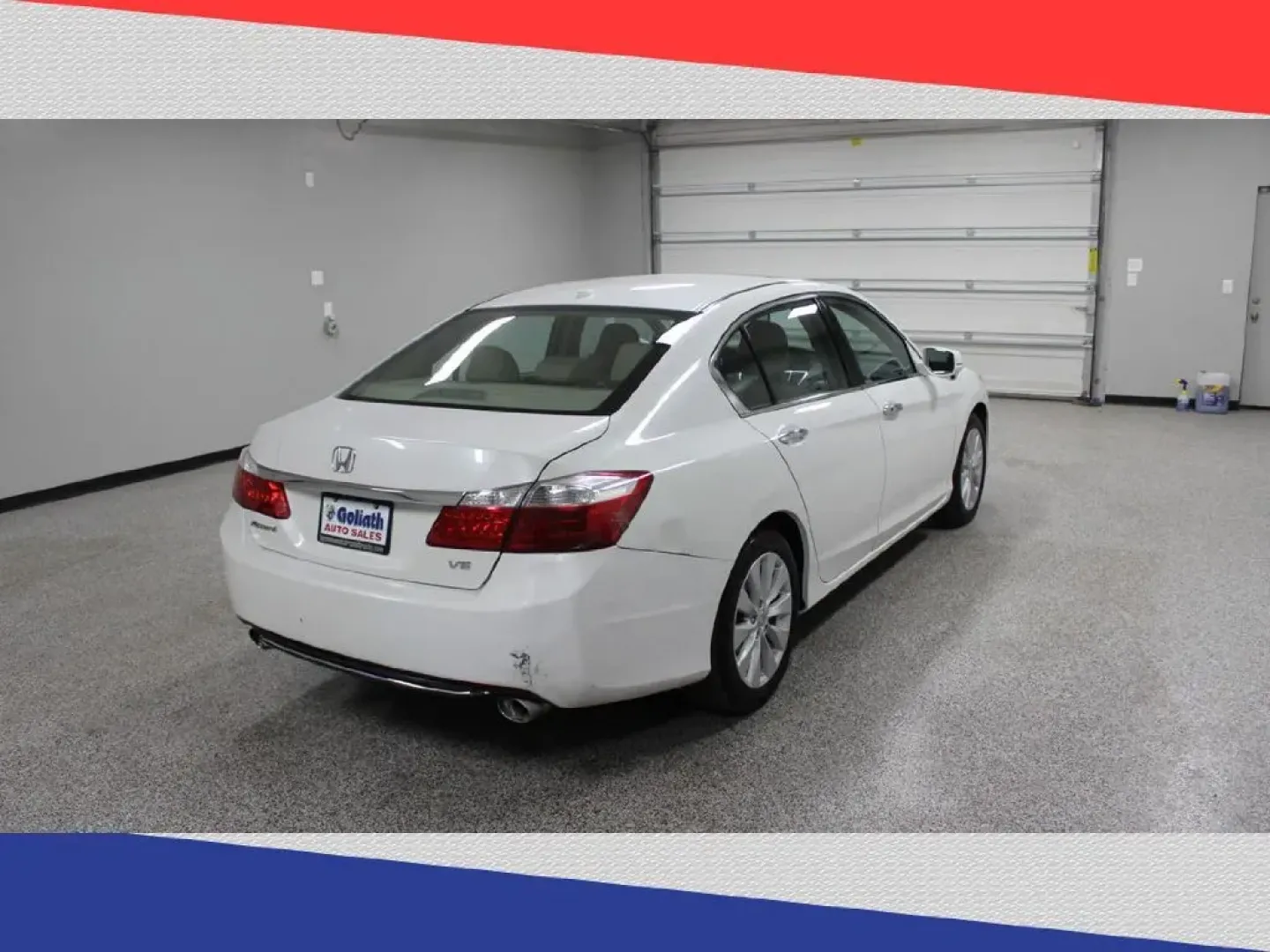 2014 Honda Accord EX-L V6 Sedan AT (1HGCR3F83EA) with an 3.5L V6 SOHC 24V engine, 6-Speed Automatic transmission, located at 5170 N La Cholla Blvd, Tucson, AZ, 85705, (520) 989-0282, 32.228245, -111.011742 - 2014 Honda Accord - Photo#2