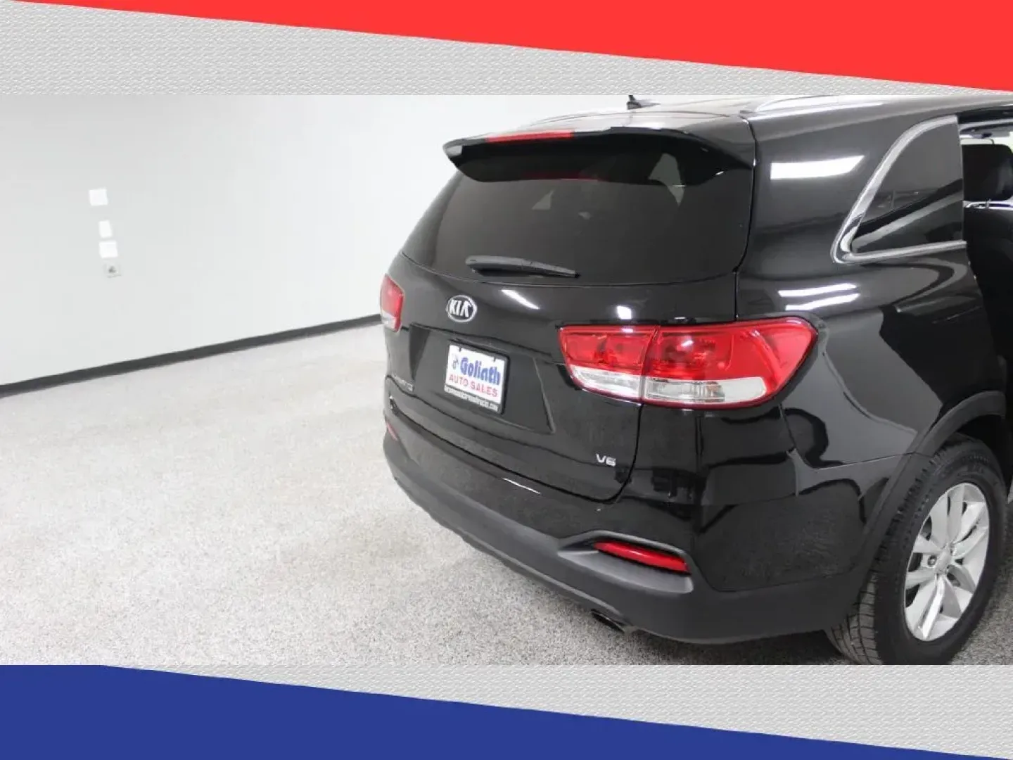 2017 Kia Sorento LX V6 2WD (5XYPG4A55HG) with an 3.3L V6 DOHC 24V engine, 6A transmission, located at 5170 N La Cholla Blvd, Tucson, AZ, 85705, (520) 989-0282, 32.228245, -111.011742 - 2017 Kia Sorento - Photo#27
