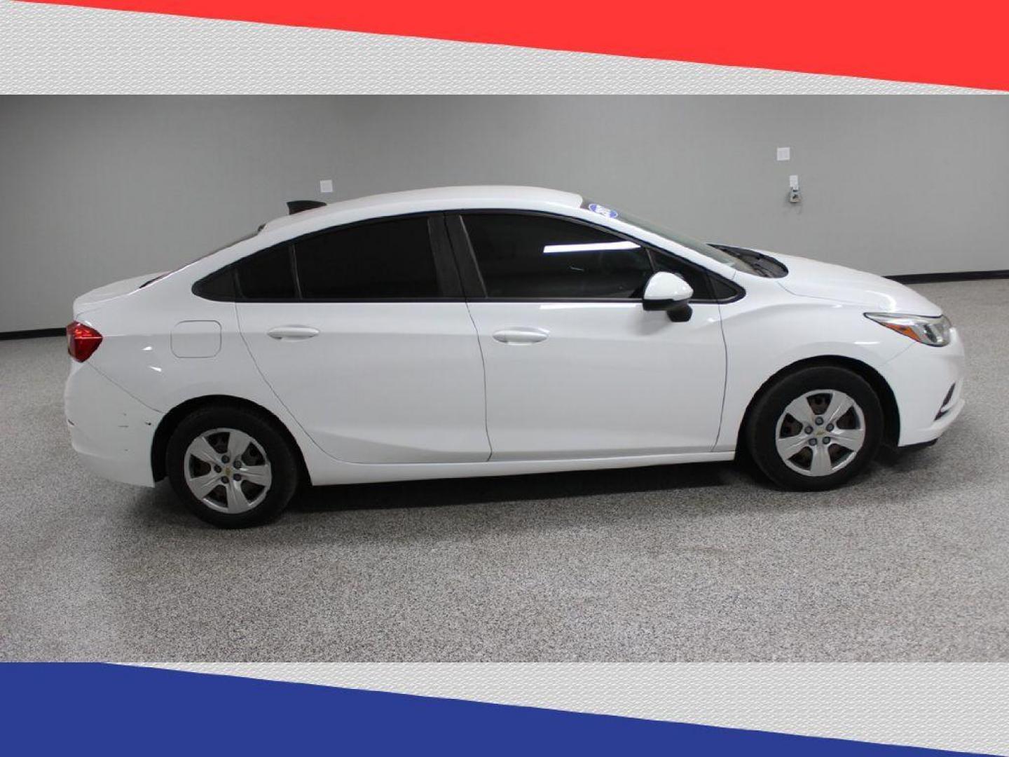 2017 Chevrolet Cruze LS Auto (1G1BC5SM0H7) with an 1.4L L4 DOHC 16V TURBO engine, 6A transmission, located at 5170 N La Cholla Blvd, Tucson, AZ, 85705, (520) 989-0282, 32.228245, -111.011742 - 2017 Chevrolet Cruze - Photo#1