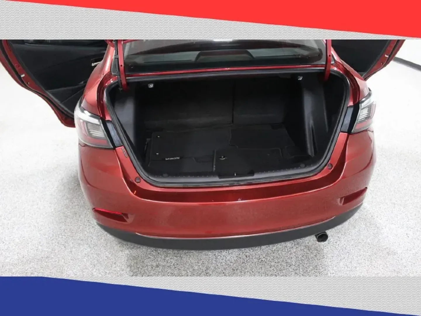 2019 Toyota Yaris L 6M (3MYDLBYV8KY) with an 1.5L L4 DOHC 16V engine, 6M transmission, located at 5170 N La Cholla Blvd, Tucson, AZ, 85705, (520) 989-0282, 32.228245, -111.011742 - 2019 Toyota Yaris - Photo#23