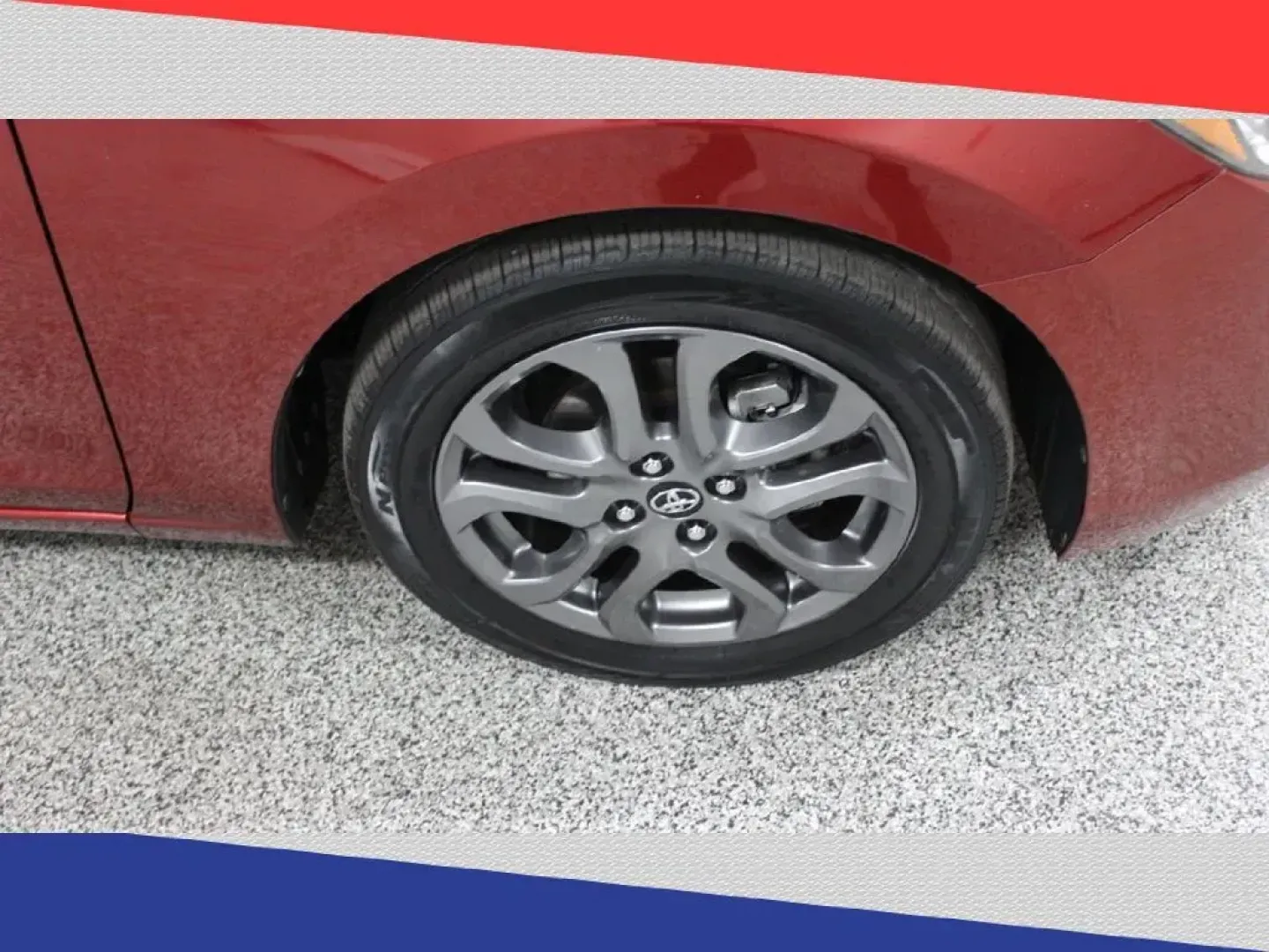 2019 Toyota Yaris L 6M (3MYDLBYV8KY) with an 1.5L L4 DOHC 16V engine, 6M transmission, located at 5170 N La Cholla Blvd, Tucson, AZ, 85705, (520) 989-0282, 32.228245, -111.011742 - 2019 Toyota Yaris - Photo#35