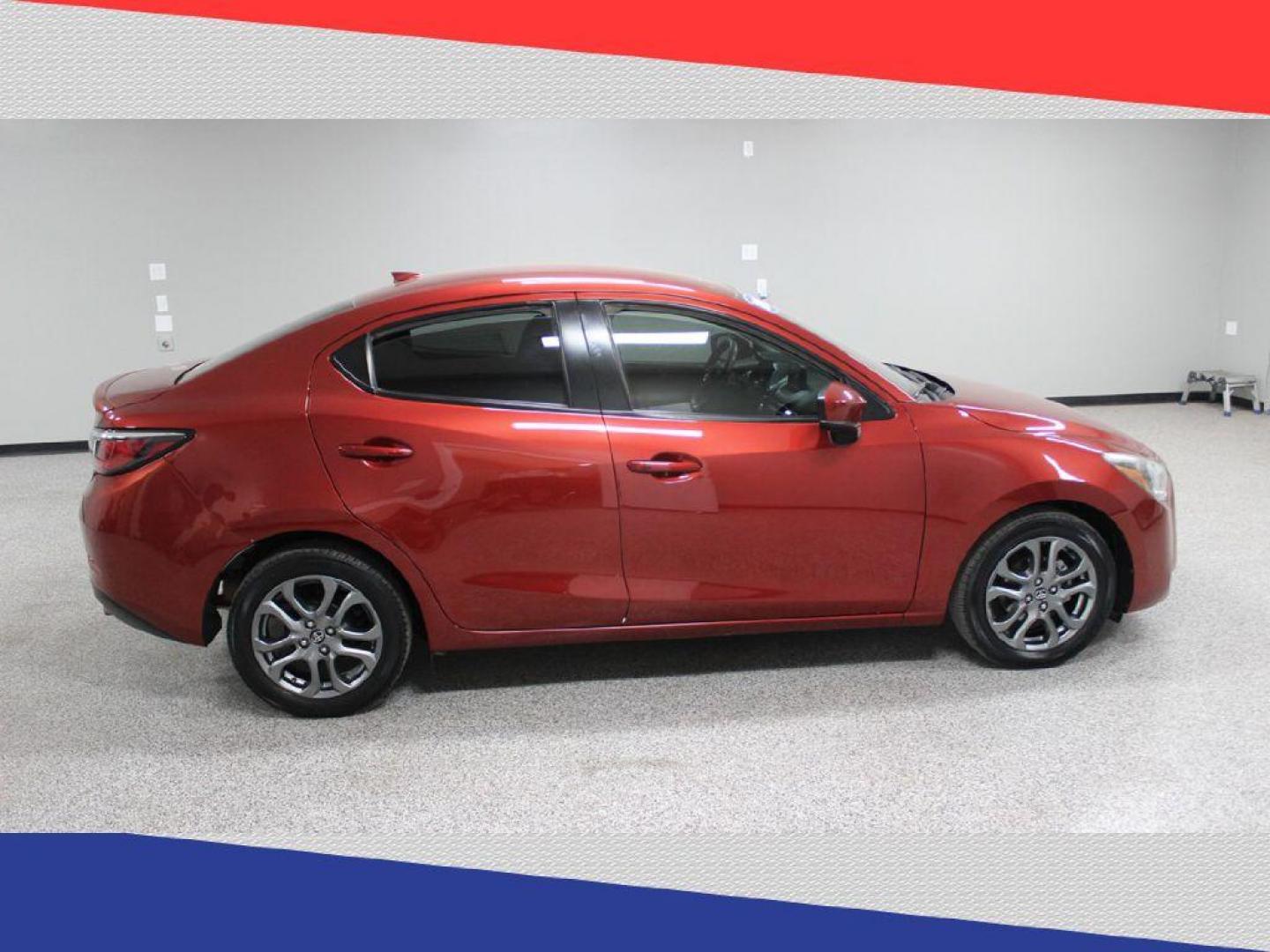 2019 Toyota Yaris L 6M (3MYDLBYV8KY) with an 1.5L L4 DOHC 16V engine, 6M transmission, located at 5170 N La Cholla Blvd, Tucson, AZ, 85705, (520) 989-0282, 32.228245, -111.011742 - 2019 Toyota Yaris - Photo#1