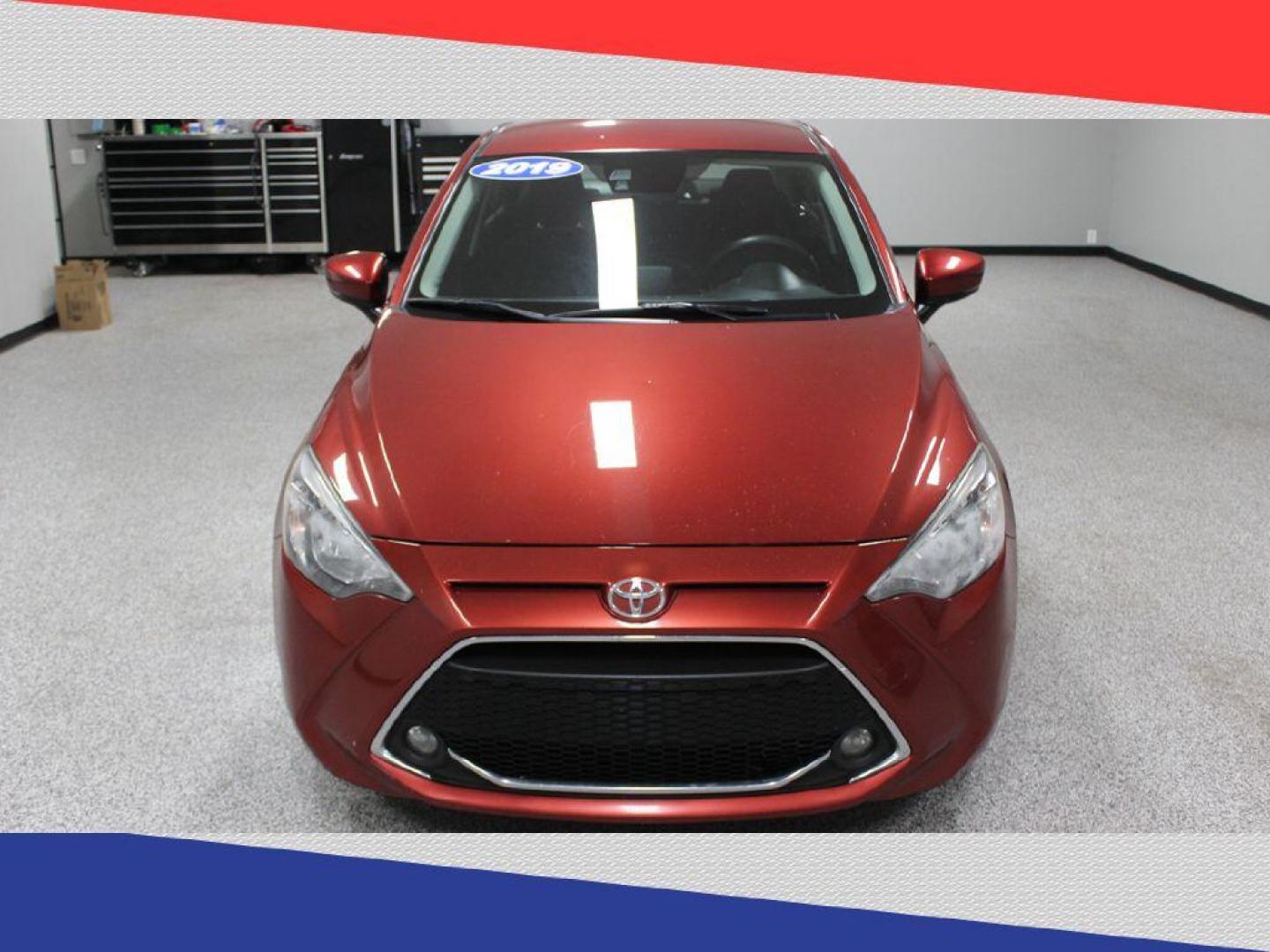 2019 Toyota Yaris L 6M (3MYDLBYV8KY) with an 1.5L L4 DOHC 16V engine, 6M transmission, located at 5170 N La Cholla Blvd, Tucson, AZ, 85705, (520) 989-0282, 32.228245, -111.011742 - 2019 Toyota Yaris - Photo#7