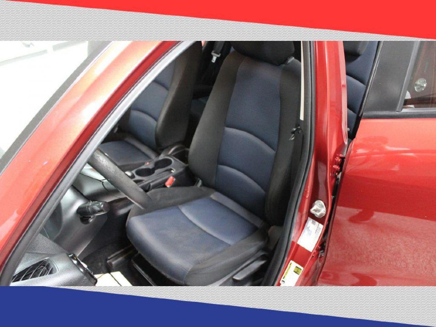 2019 Toyota Yaris L 6M (3MYDLBYV8KY) with an 1.5L L4 DOHC 16V engine, 6M transmission, located at 5170 N La Cholla Blvd, Tucson, AZ, 85705, (520) 989-0282, 32.228245, -111.011742 - 2019 Toyota Yaris - Photo#11