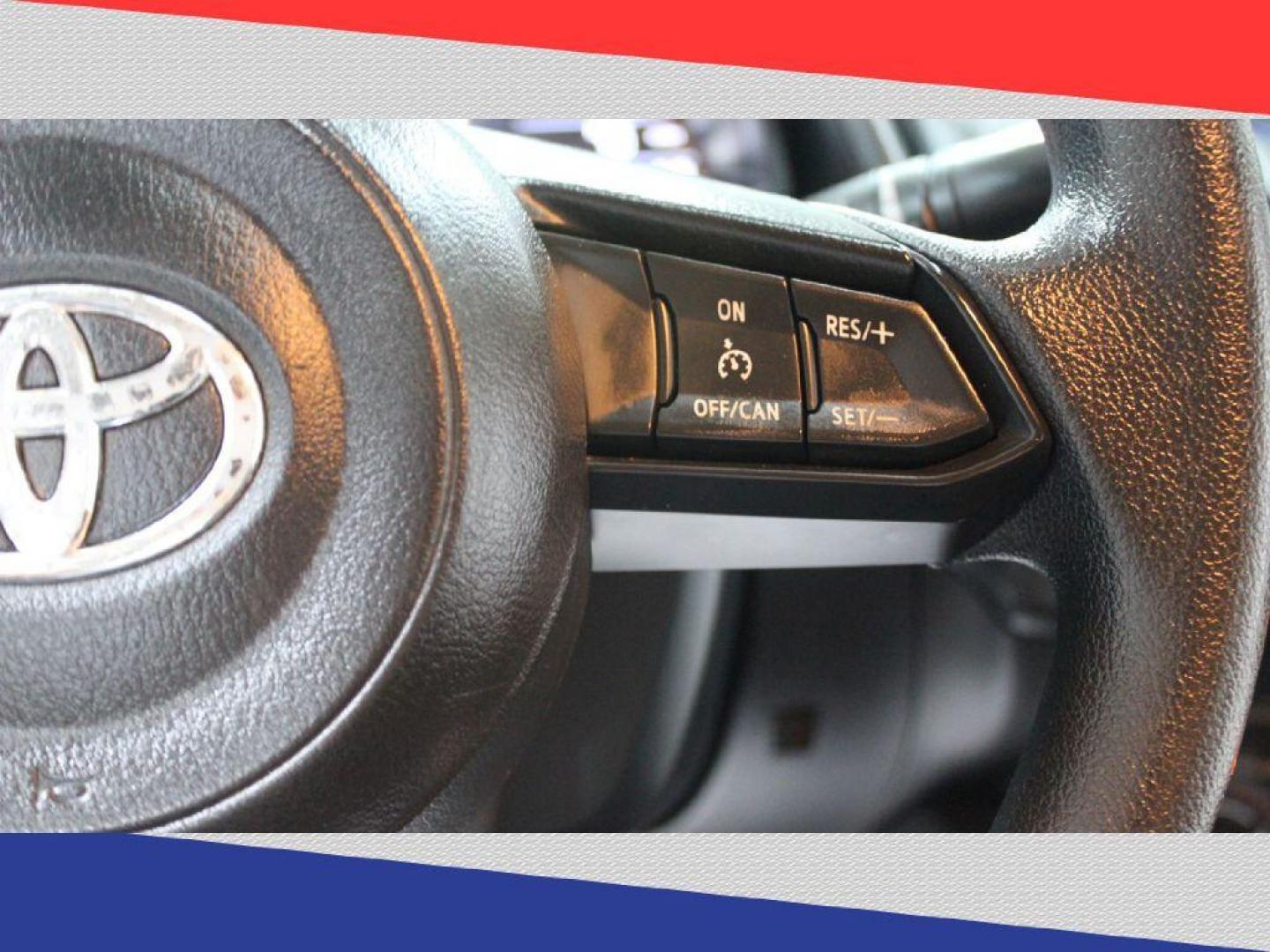 2019 Toyota Yaris L 6M (3MYDLBYV8KY) with an 1.5L L4 DOHC 16V engine, 6M transmission, located at 5170 N La Cholla Blvd, Tucson, AZ, 85705, (520) 989-0282, 32.228245, -111.011742 - 2019 Toyota Yaris - Photo#16