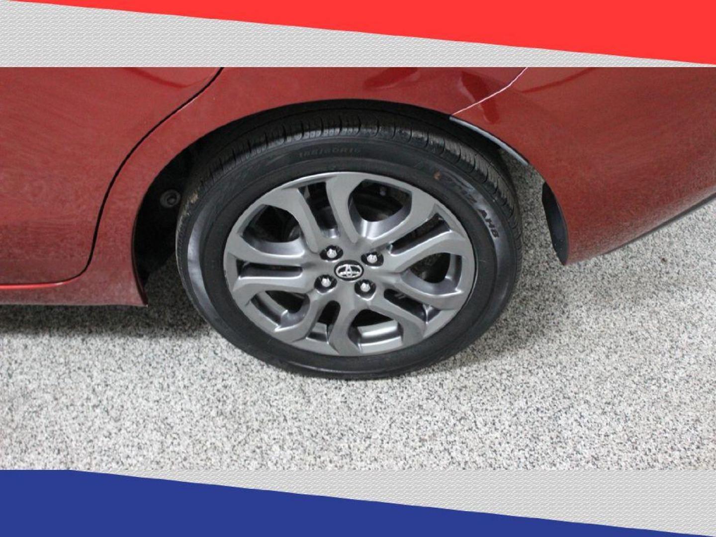 2019 Toyota Yaris L 6M (3MYDLBYV8KY) with an 1.5L L4 DOHC 16V engine, 6M transmission, located at 5170 N La Cholla Blvd, Tucson, AZ, 85705, (520) 989-0282, 32.228245, -111.011742 - 2019 Toyota Yaris - Photo#37