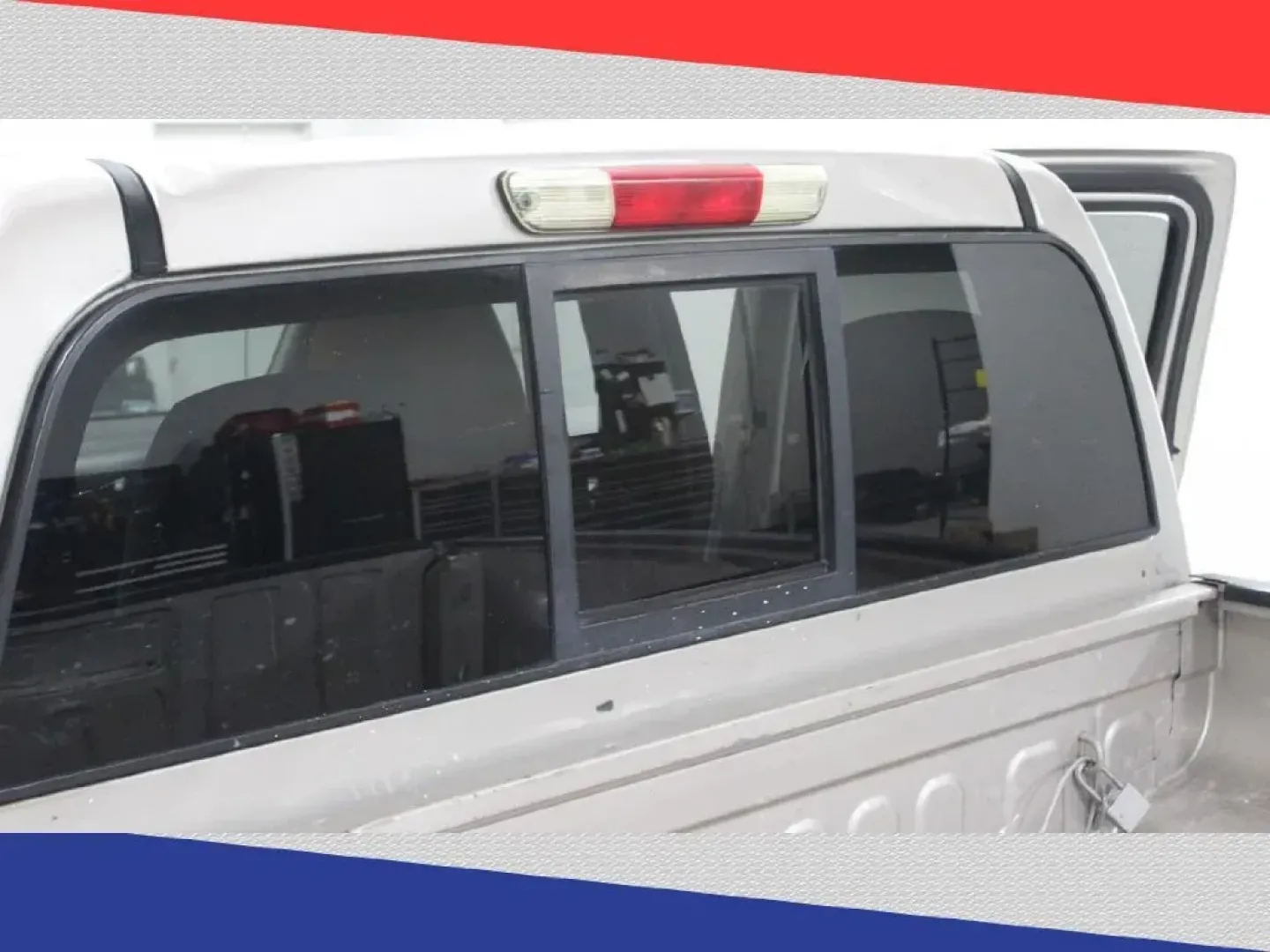 2006 Chevrolet Colorado LT1 Crew Cab 2WD (1GCDS136668) with an 3.5L L5 DOHC 20V engine, 4-Speed Automatic Overdrive transmission, located at 5170 N La Cholla Blvd, Tucson, AZ, 85705, (520) 989-0282, 32.228245, -111.011742 - 2006 Chevrolet Colorado - Photo#20
