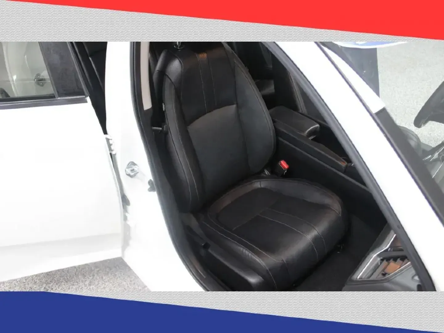 2018 Honda Civic EX-TL Sedan CVT (JHMFC1F70JX) with an 1.5L L4 DOHC 16V TURBO engine, CVT transmission, located at 5170 N La Cholla Blvd, Tucson, AZ, 85705, (520) 989-0282, 32.228245, -111.011742 - 2018 Honda Civic - Photo#33