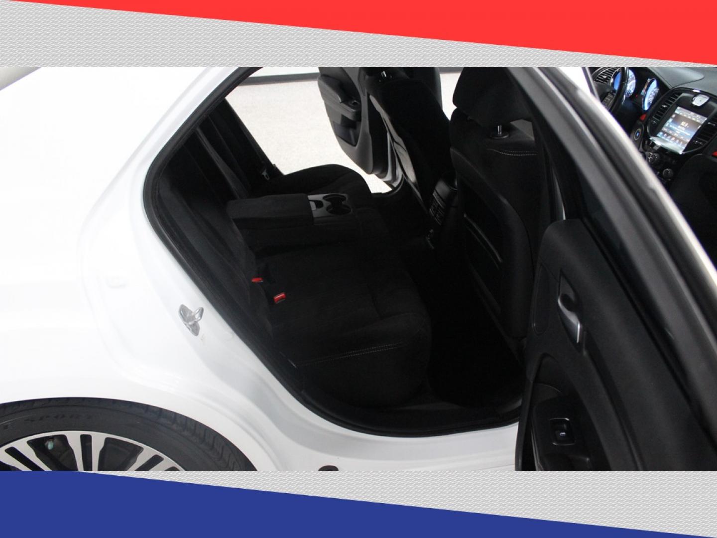 2015 Chrysler 200 S (1C3CCCBG2FN) with an 3.6L V6 DOHC 24V FFV engine, 9-Speed Automatic transmission, located at 5170 N La Cholla Blvd, Tucson, AZ, 85705, (520) 989-0282, 32.228245, -111.011742 - 2015 Chrysler 200 - Photo#27