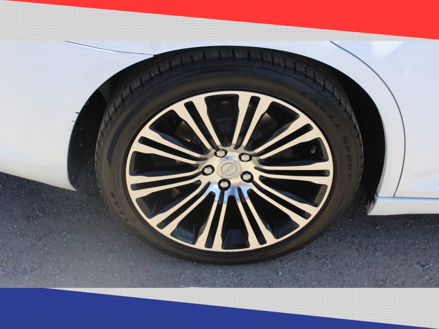 2015 Chrysler 200 S (1C3CCCBG2FN) with an 3.6L V6 DOHC 24V FFV engine, 9-Speed Automatic transmission, located at 5170 N La Cholla Blvd, Tucson, AZ, 85705, (520) 989-0282, 32.228245, -111.011742 - 2015 Chrysler 200 - Photo#35