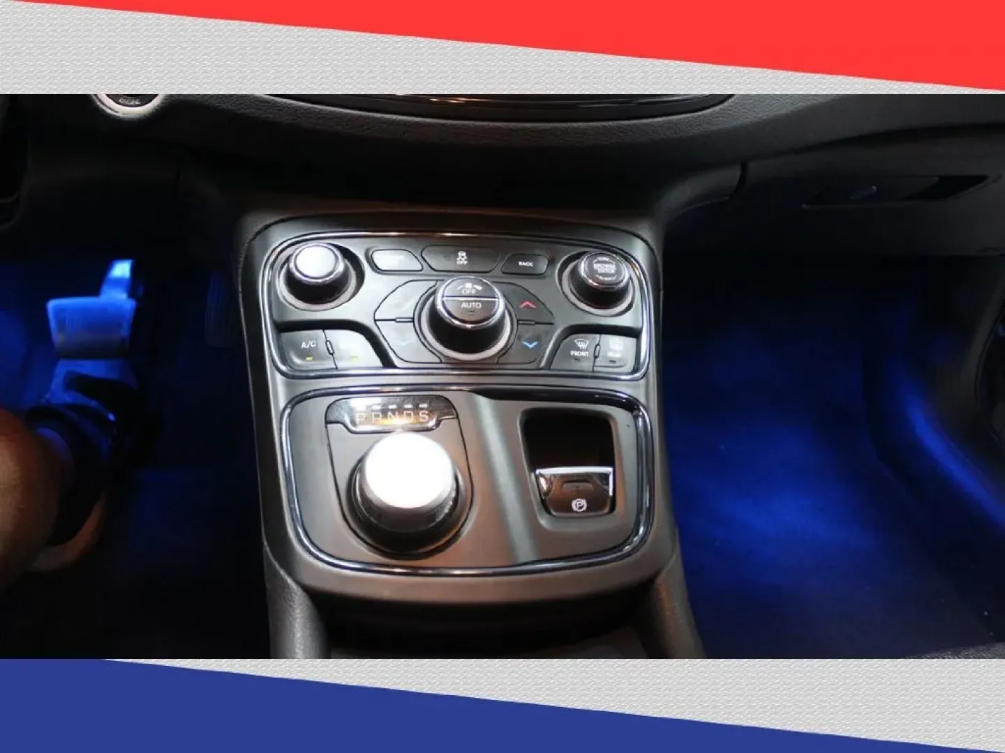 2015 Chrysler 200 S (1C3CCCBG2FN) with an 3.6L V6 DOHC 24V FFV engine, 9-Speed Automatic transmission, located at 5170 N La Cholla Blvd, Tucson, AZ, 85705, (520) 989-0282, 32.228245, -111.011742 - **Drive into Adventure with the 2015 Chrysler 200 S - Perfect for Your Next Journey!**<br /> <br /> Are you searching for a reliable, stylish, and affordable sedan that complements your active lifestyle? Look no further than the 2015 Chrysler 200 S, available now at Goliath Auto Sales, Tucson's prem - Photo#20
