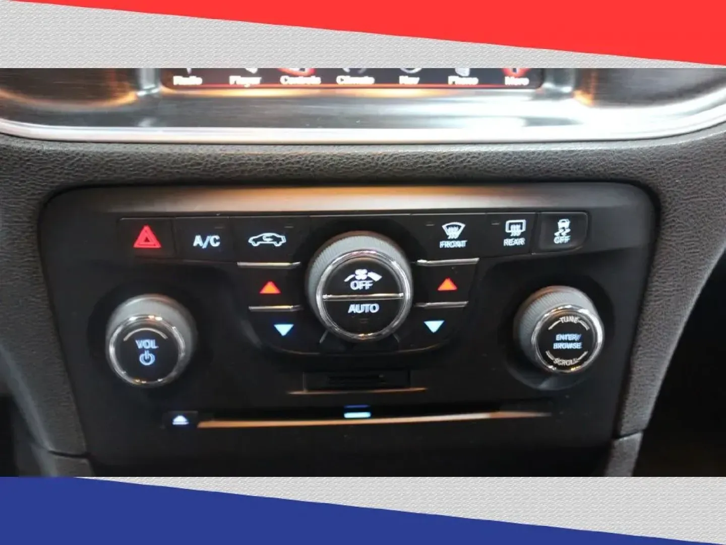 2014 Dodge Charger R/T (2C3CDXCT4EH) with an 5.7L V8 OHV 16V engine, 5-Speed Automatic transmission, located at 5170 N La Cholla Blvd, Tucson, AZ, 85705, (520) 989-0282, 32.228245, -111.011742 - 2014 Dodge Charger - Photo#21