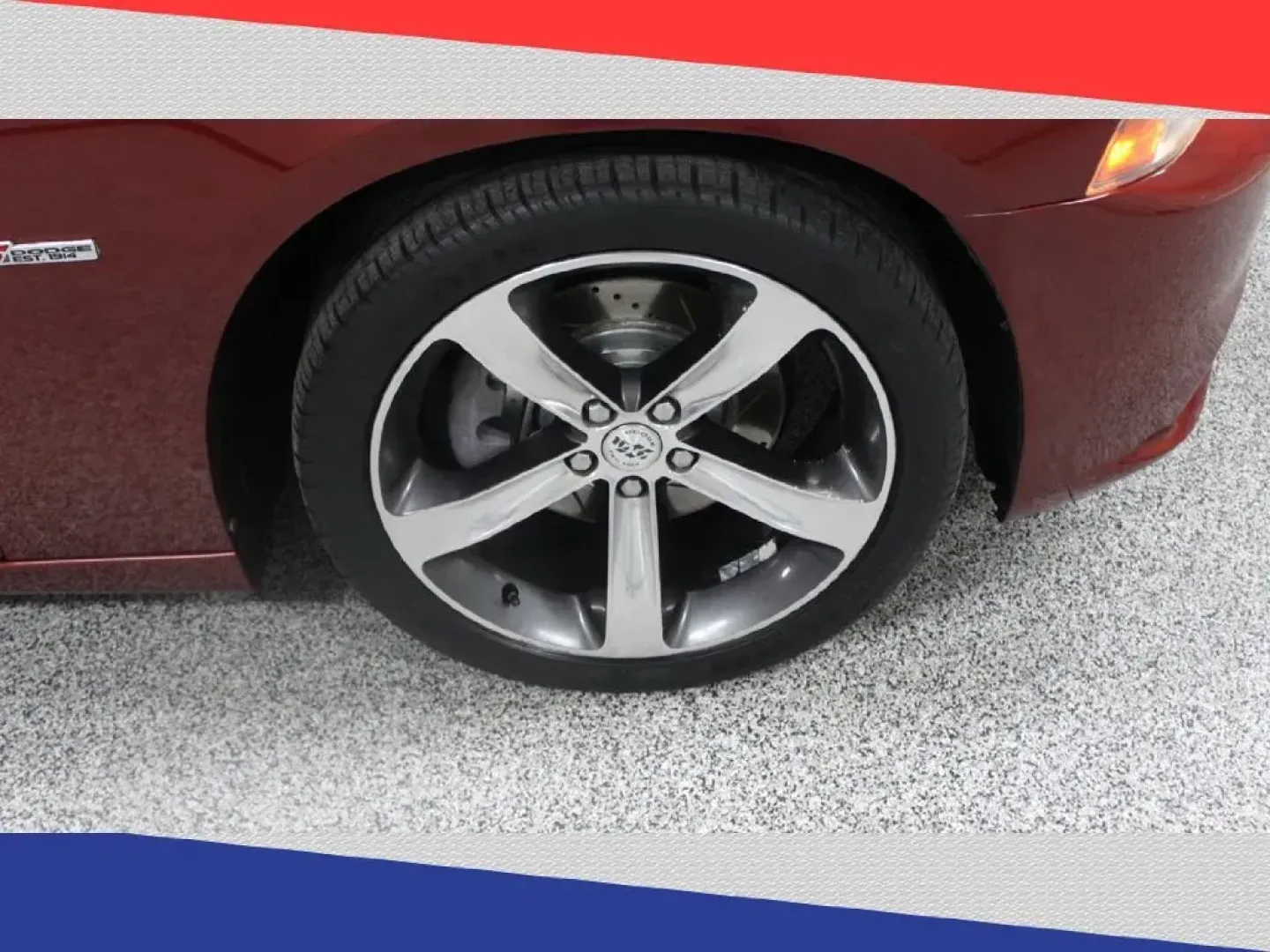 2014 Dodge Charger R/T (2C3CDXCT4EH) with an 5.7L V8 OHV 16V engine, 5-Speed Automatic transmission, located at 5170 N La Cholla Blvd, Tucson, AZ, 85705, (520) 989-0282, 32.228245, -111.011742 - 2014 Dodge Charger - Photo#37