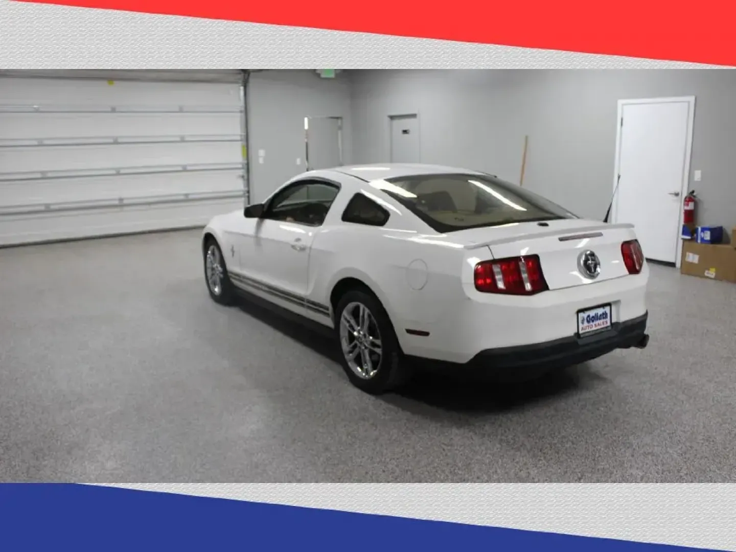 2010 Ford Mustang V6 Coupe (1ZVBP8AN4A5) with an 4.0L V6 OHC 12V engine, Automatic transmission, located at 5170 N La Cholla Blvd, Tucson, AZ, 85705, (520) 989-0282, 32.228245, -111.011742 - 2010 Ford Mustang - Photo#4