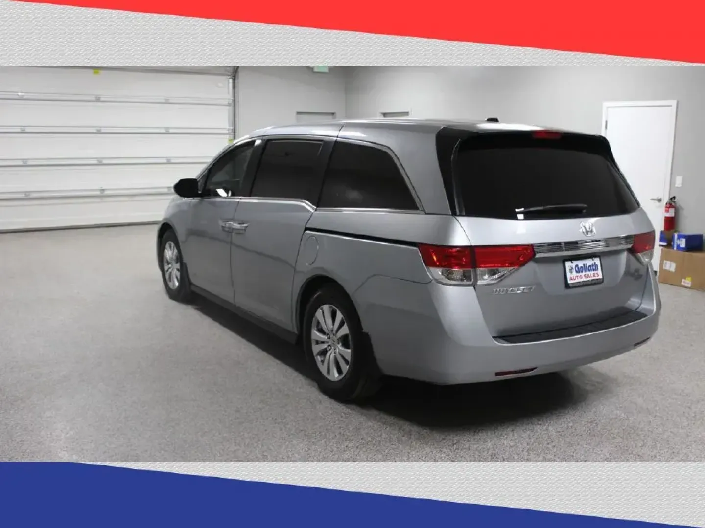 2016 Honda Odyssey EX-L (5FNRL5H63GB) with an 3.5L V6 SOHC 24V engine, 6A transmission, located at 5170 N La Cholla Blvd, Tucson, AZ, 85705, (520) 989-0282, 32.228245, -111.011742 - 2016 Honda Odyssey - Photo#4