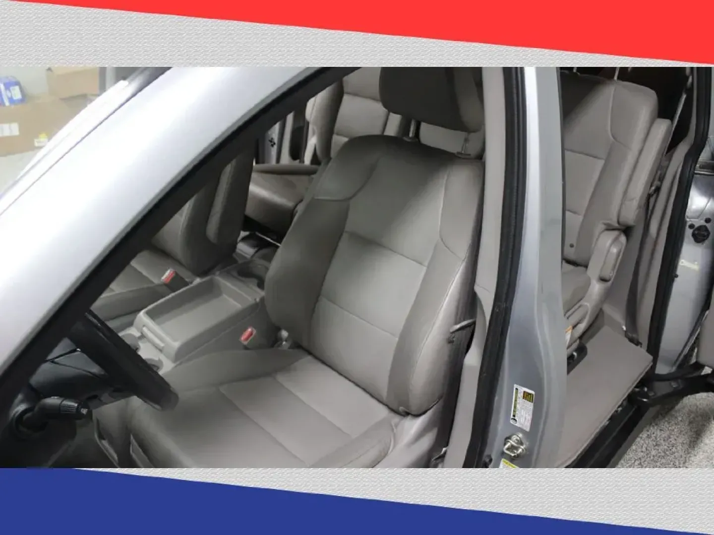 2016 Honda Odyssey EX-L (5FNRL5H63GB) with an 3.5L V6 SOHC 24V engine, 6A transmission, located at 5170 N La Cholla Blvd, Tucson, AZ, 85705, (520) 989-0282, 32.228245, -111.011742 - 2016 Honda Odyssey - Photo#11