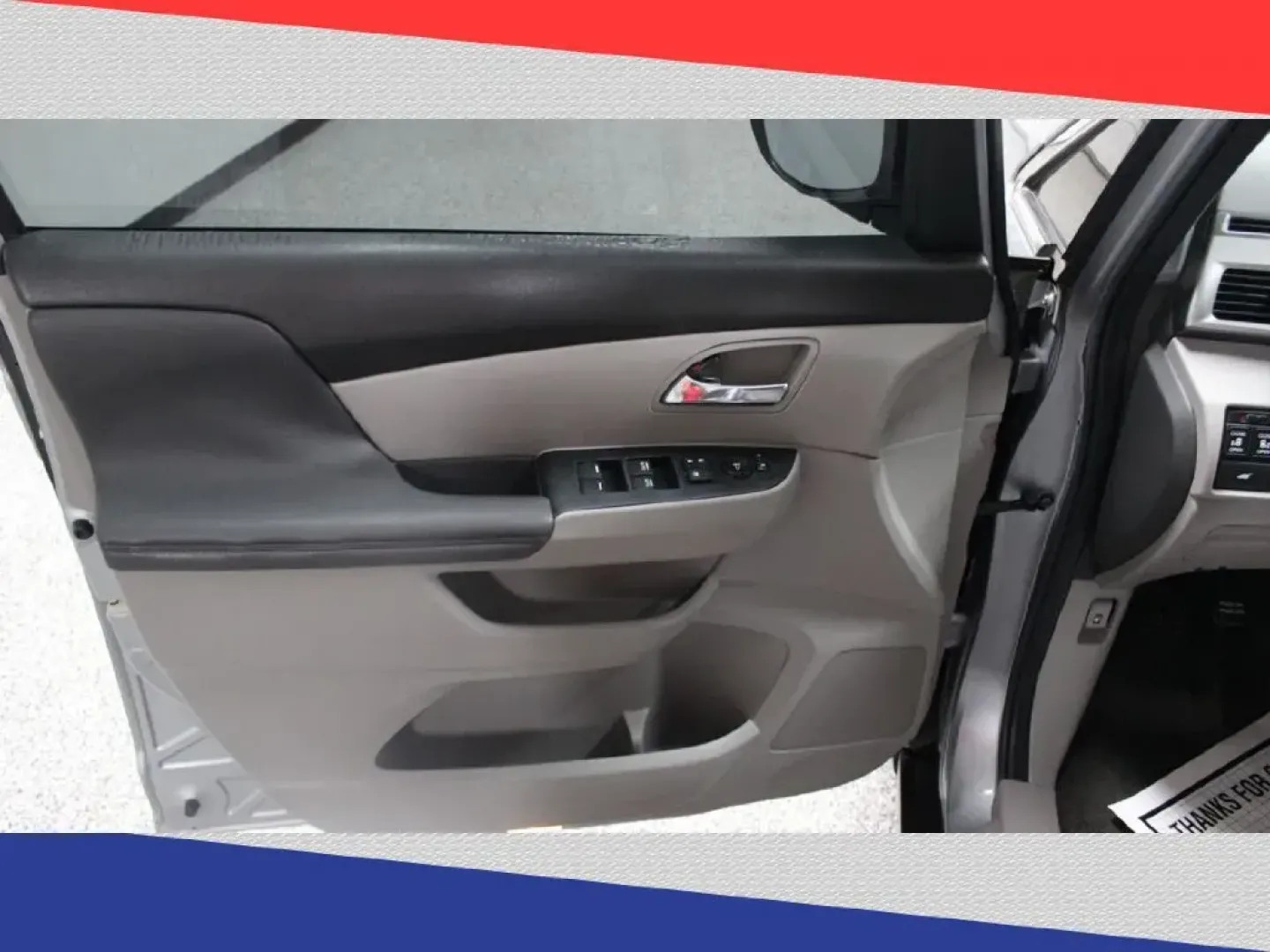 2016 Honda Odyssey EX-L (5FNRL5H63GB) with an 3.5L V6 SOHC 24V engine, 6A transmission, located at 5170 N La Cholla Blvd, Tucson, AZ, 85705, (520) 989-0282, 32.228245, -111.011742 - 2016 Honda Odyssey - Photo#12