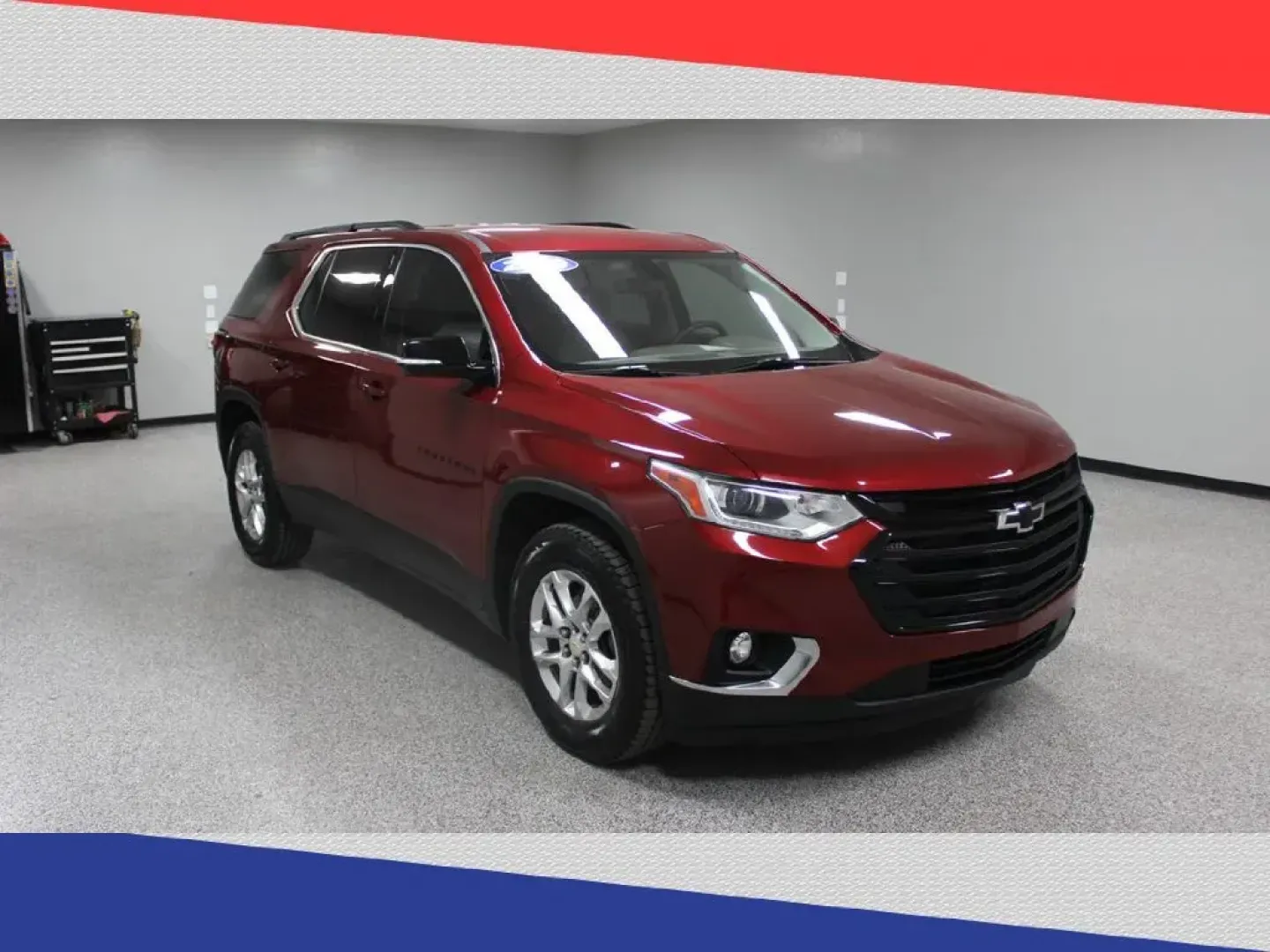 2019 Chevrolet Traverse LT Cloth FWD (1GNERGKW0KJ) with an 3.6L V6 DOHC 24V engine, 9A transmission, located at 5170 N La Cholla Blvd, Tucson, AZ, 85705, (520) 989-0282, 32.228245, -111.011742 - 2019 Chevrolet Traverse - Photo#0
