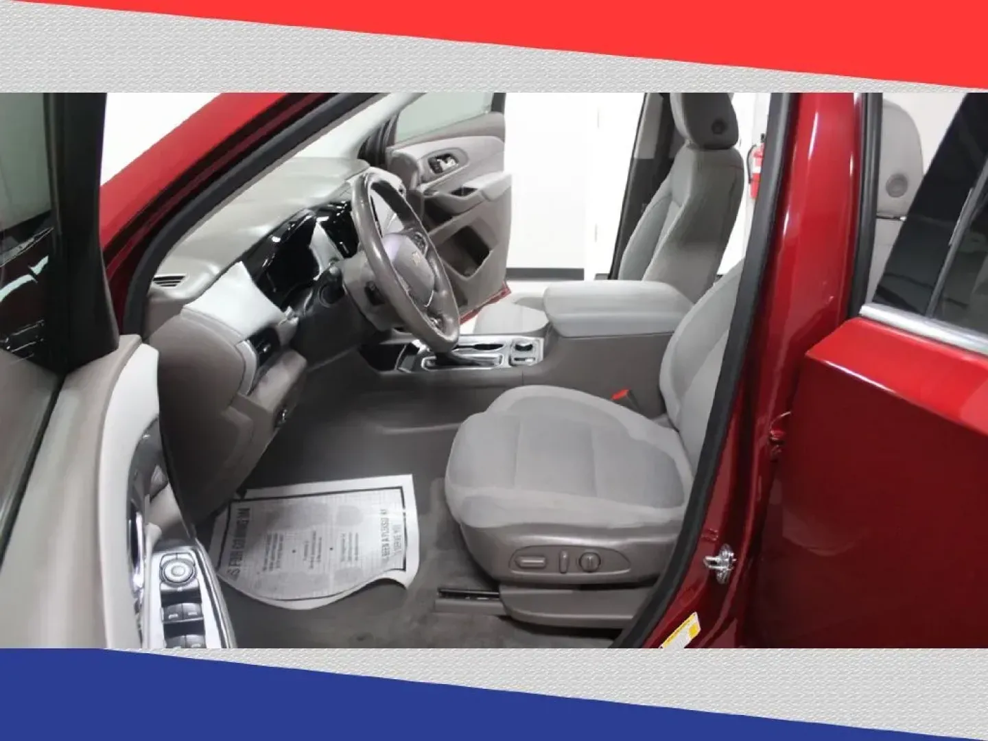 2019 Chevrolet Traverse LT Cloth FWD (1GNERGKW0KJ) with an 3.6L V6 DOHC 24V engine, 9A transmission, located at 5170 N La Cholla Blvd, Tucson, AZ, 85705, (520) 989-0282, 32.228245, -111.011742 - 2019 Chevrolet Traverse - Photo#10