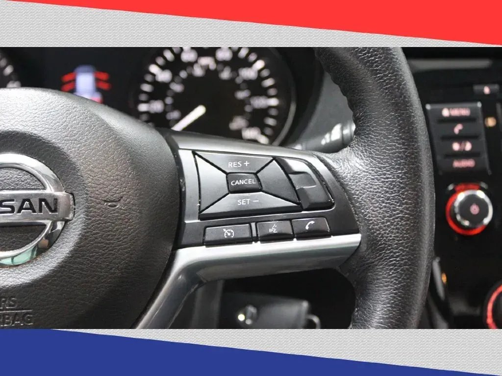 2020 Nissan Rogue SV 2WD (5N1AT2MT2LC) with an 2.5L L4 DOHC 16V engine, CVT transmission, located at 5170 N La Cholla Blvd, Tucson, AZ, 85705, (520) 989-0282, 32.228245, -111.011742 - **Adventure Awaits: Unleash Your Lifestyle with the 2020 Nissan Rogue at Goliath Auto Sales!**<br /> <br /> Are you ready to elevate your everyday driving experience? Whether you're navigating the bustling streets of Tucson or escaping to the scenic landscapes surrounding our vibrant city, the 2020 - Photo#16