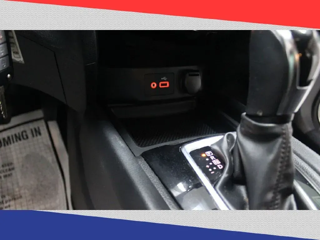 2020 Nissan Rogue SV 2WD (5N1AT2MT2LC) with an 2.5L L4 DOHC 16V engine, CVT transmission, located at 5170 N La Cholla Blvd, Tucson, AZ, 85705, (520) 989-0282, 32.228245, -111.011742 - **Adventure Awaits: Unleash Your Lifestyle with the 2020 Nissan Rogue at Goliath Auto Sales!**<br /> <br /> Are you ready to elevate your everyday driving experience? Whether you're navigating the bustling streets of Tucson or escaping to the scenic landscapes surrounding our vibrant city, the 2020 - Photo#19