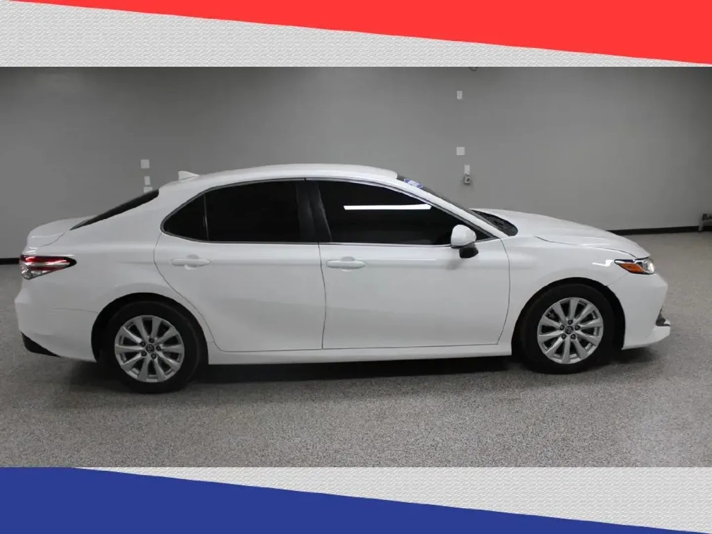 2019 Toyota Camry LE (4T1B11HK5KU) with an 2.5L L4 DOHC 16V engine, 8A transmission, located at 5170 N La Cholla Blvd, Tucson, AZ, 85705, (520) 989-0282, 32.228245, -111.011742 - **Discover Your Next Adventure with the 2019 Toyota Camry LE at Goliath Auto Sales!**<br /> <br /> Are you in search of a reliable vehicle that strikes the perfect balance between comfort and affordability? Look no further than the 2019 Toyota Camry LE, available now at Goliath Auto Sales, your trus - Photo#1