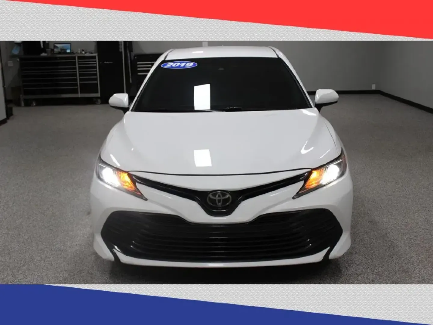 2019 Toyota Camry LE (4T1B11HK5KU) with an 2.5L L4 DOHC 16V engine, 8A transmission, located at 5170 N La Cholla Blvd, Tucson, AZ, 85705, (520) 989-0282, 32.228245, -111.011742 - **Discover Your Next Adventure with the 2019 Toyota Camry LE at Goliath Auto Sales!**<br /> <br /> Are you in search of a reliable vehicle that strikes the perfect balance between comfort and affordability? Look no further than the 2019 Toyota Camry LE, available now at Goliath Auto Sales, your trus - Photo#7