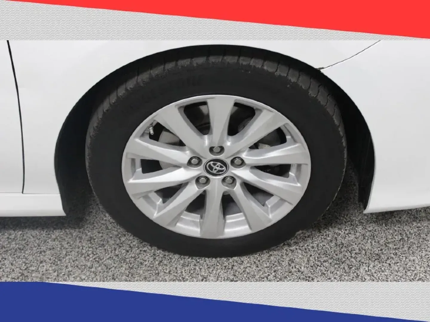 2019 Toyota Camry LE (4T1B11HK5KU) with an 2.5L L4 DOHC 16V engine, 8A transmission, located at 5170 N La Cholla Blvd, Tucson, AZ, 85705, (520) 989-0282, 32.228245, -111.011742 - **Discover Your Next Adventure with the 2019 Toyota Camry LE at Goliath Auto Sales!**<br /> <br /> Are you in search of a reliable vehicle that strikes the perfect balance between comfort and affordability? Look no further than the 2019 Toyota Camry LE, available now at Goliath Auto Sales, your trus - Photo#33