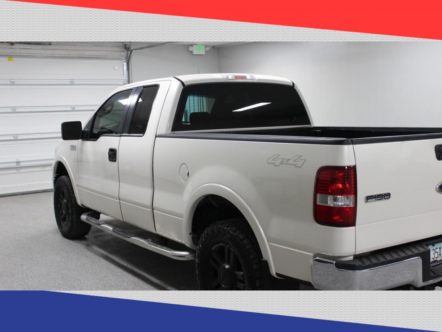 2008 Ford F-150 FX4 SuperCab (1FTPX14V48F) with an 5.4L V8 SOHC 24V FFV engine, 4-Speed Automatic Overdrive transmission, located at 5170 N La Cholla Blvd, Tucson, AZ, 85705, (520) 989-0282, 32.228245, -111.011742 - 2008 Ford F-150 - Photo#4