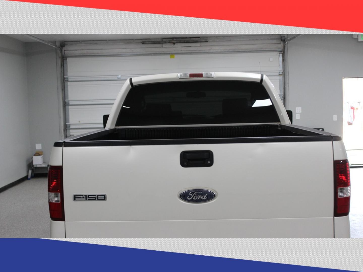 2008 Ford F-150 FX4 SuperCab (1FTPX14V48F) with an 5.4L V8 SOHC 24V FFV engine, 4-Speed Automatic Overdrive transmission, located at 5170 N La Cholla Blvd, Tucson, AZ, 85705, (520) 989-0282, 32.228245, -111.011742 - 2008 Ford F-150 - Photo#3